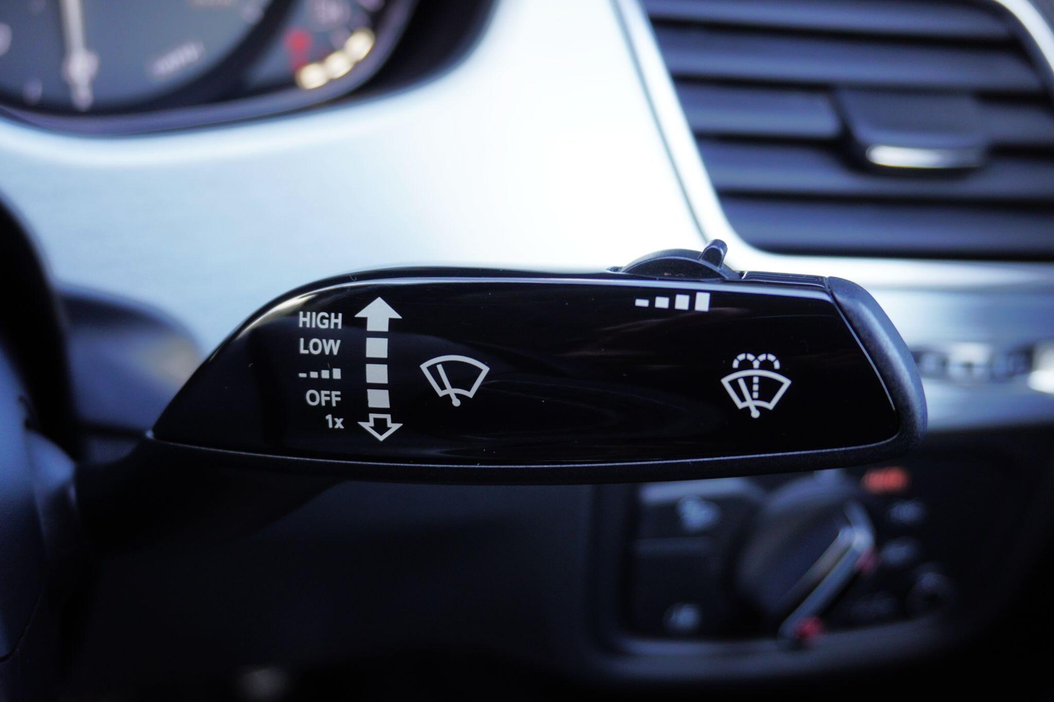 Audi S8 view 40