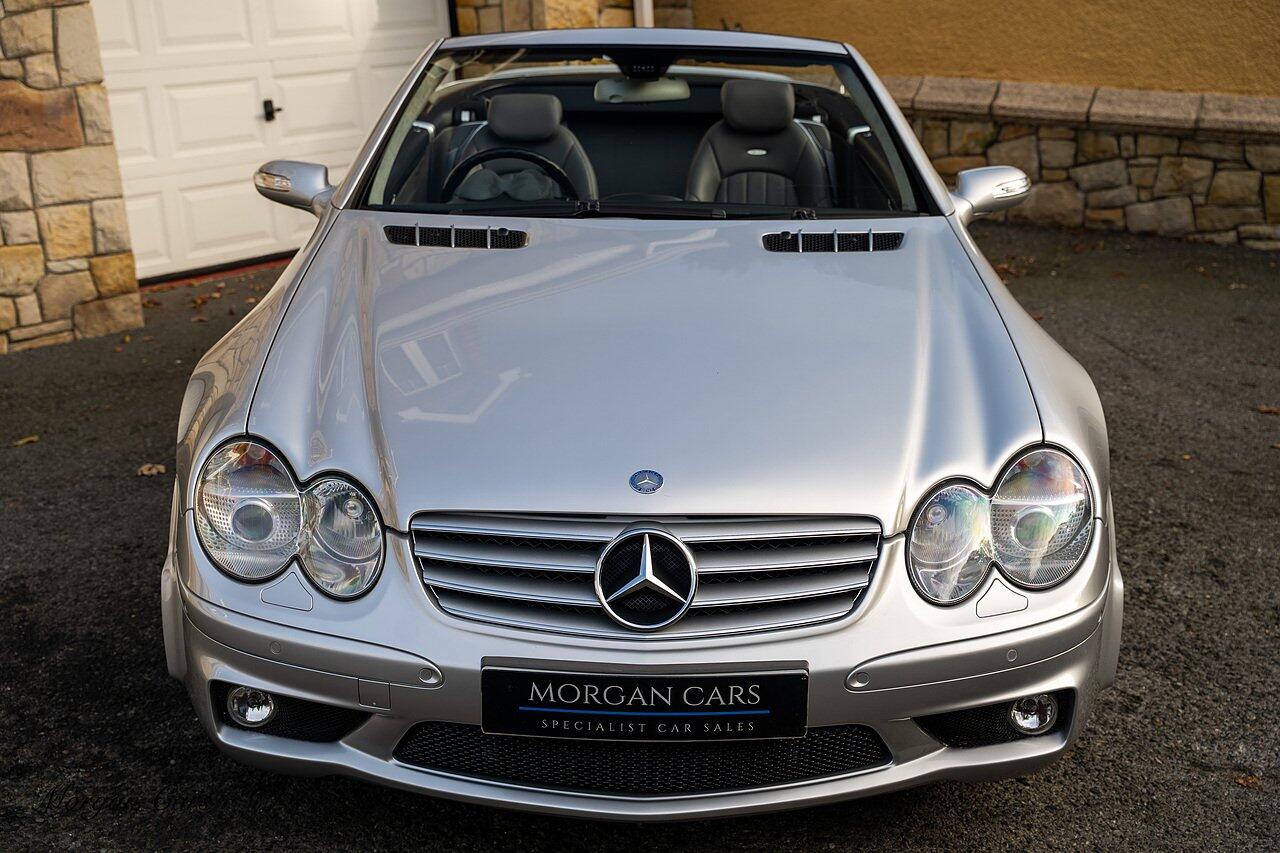 Mercedes-Benz SL view 39