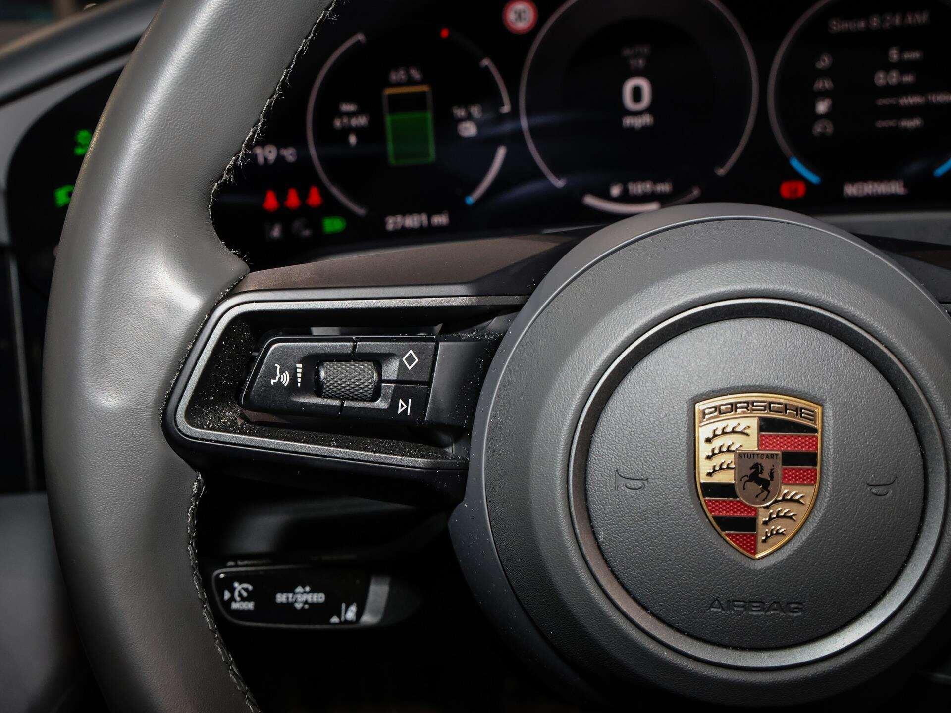 Porsche Taycan view 17