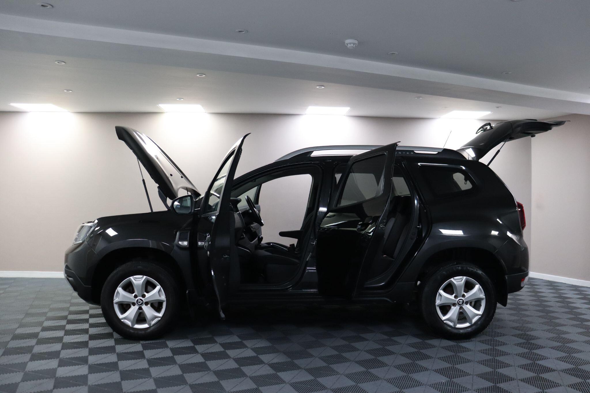 Dacia Duster view 6