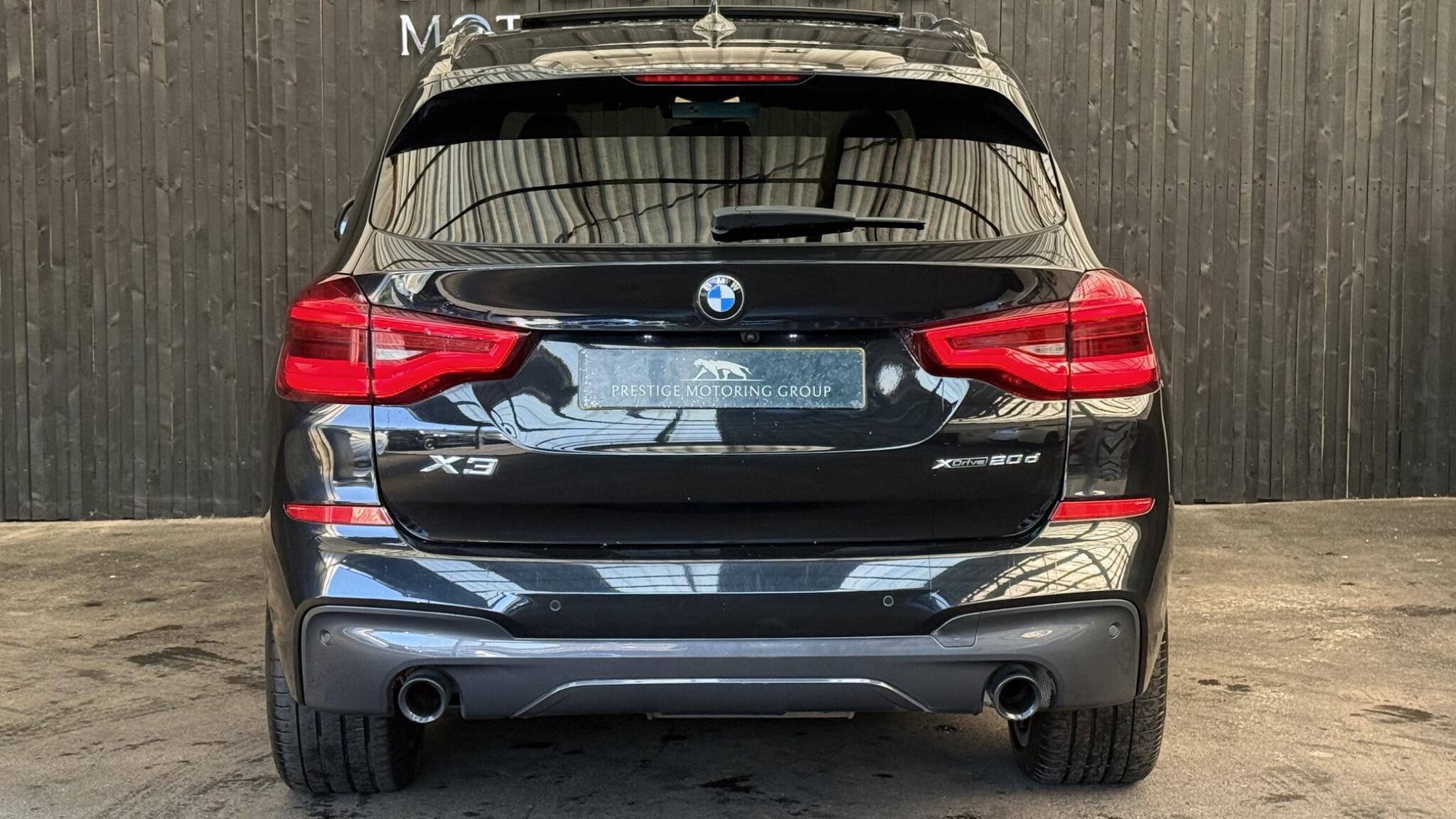BMW X3 view 9
