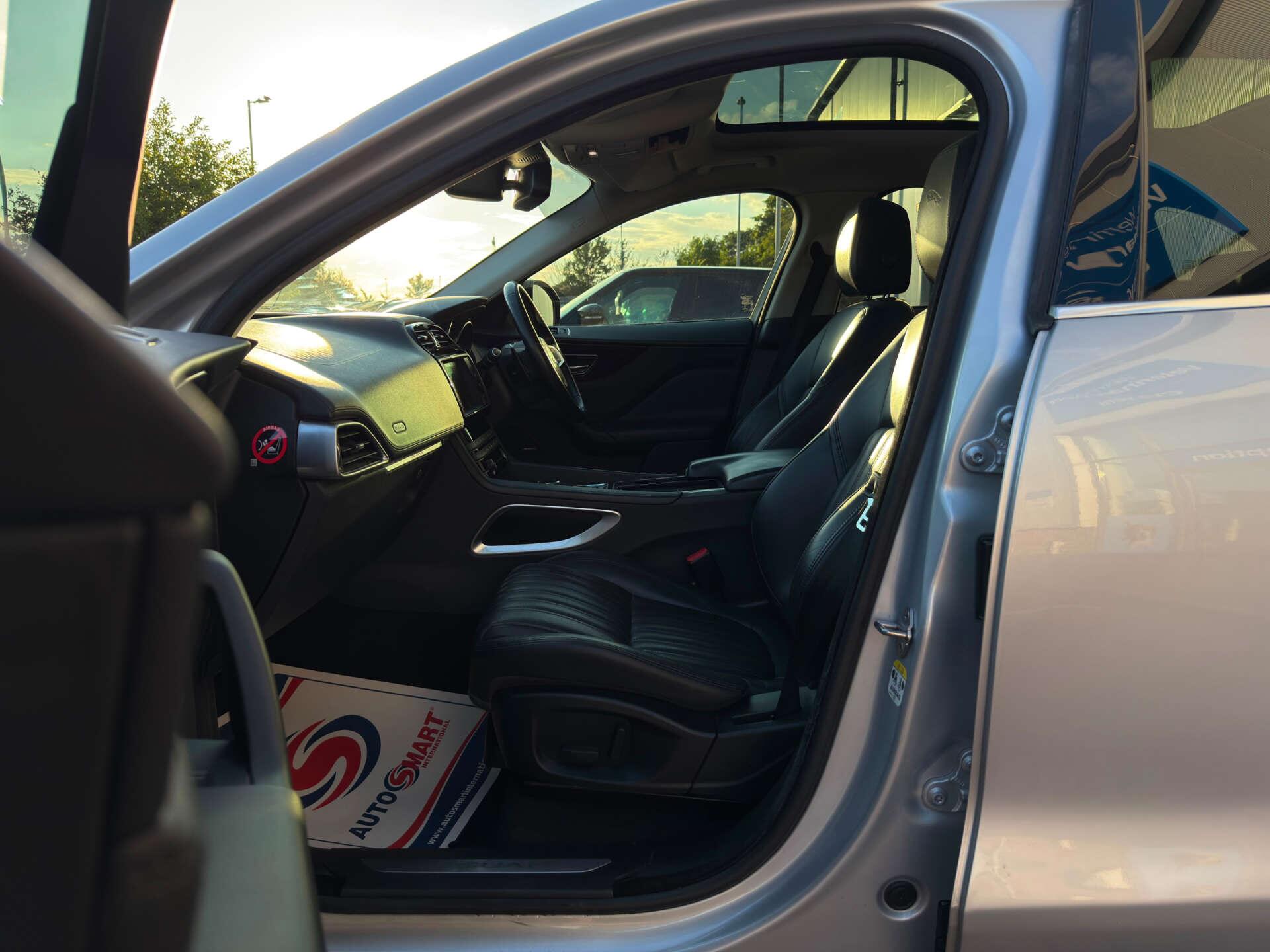Jaguar F-Pace view 43