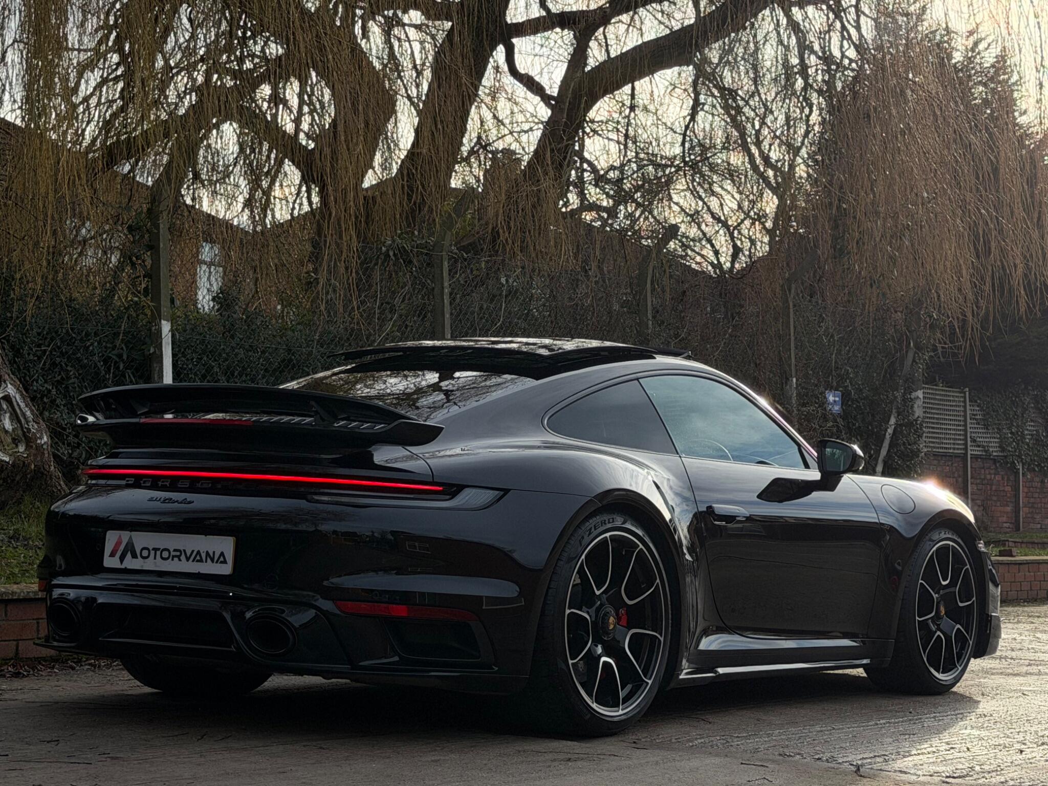 Porsche 911 view 18