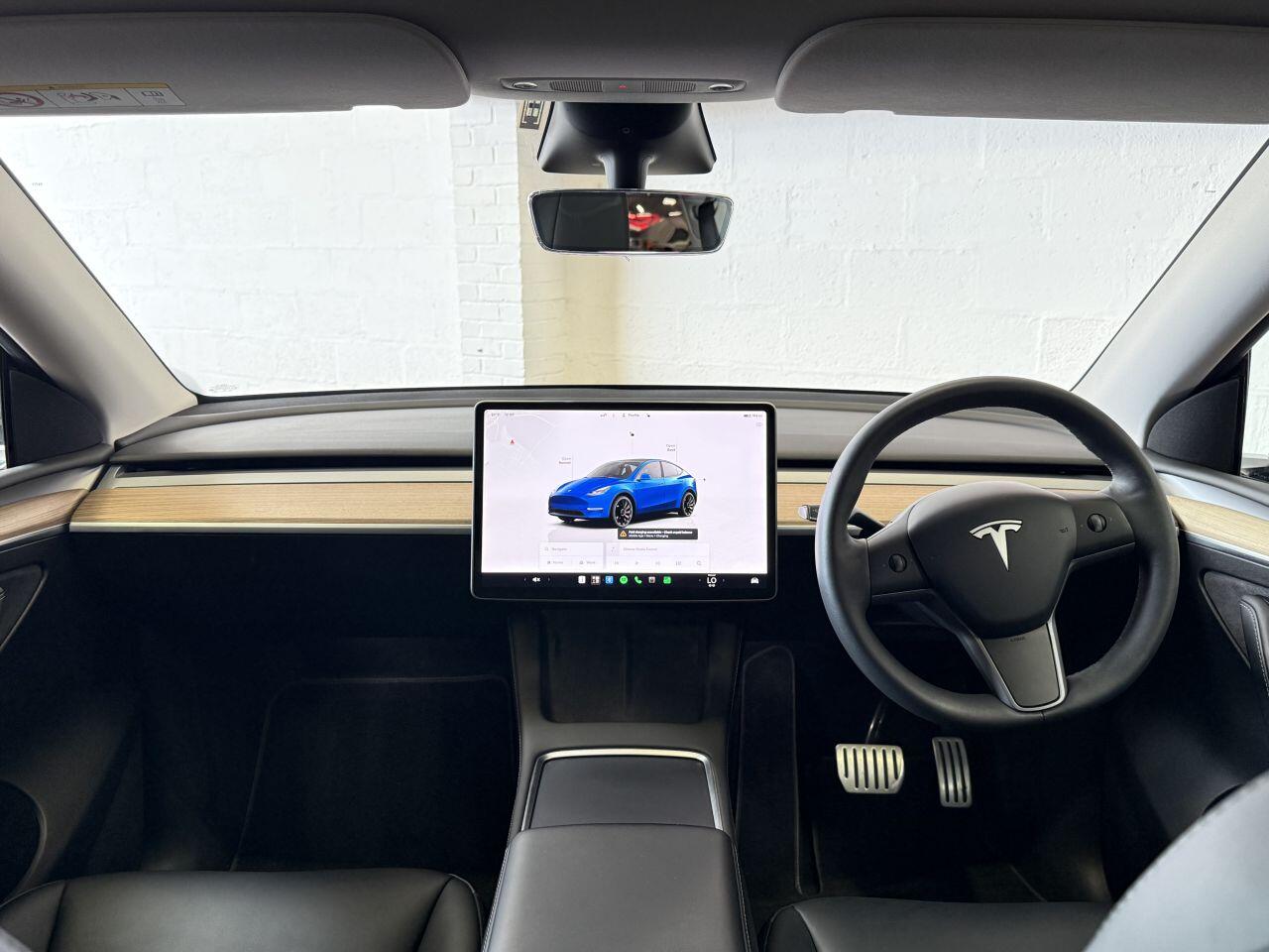 Tesla Model Y view 34