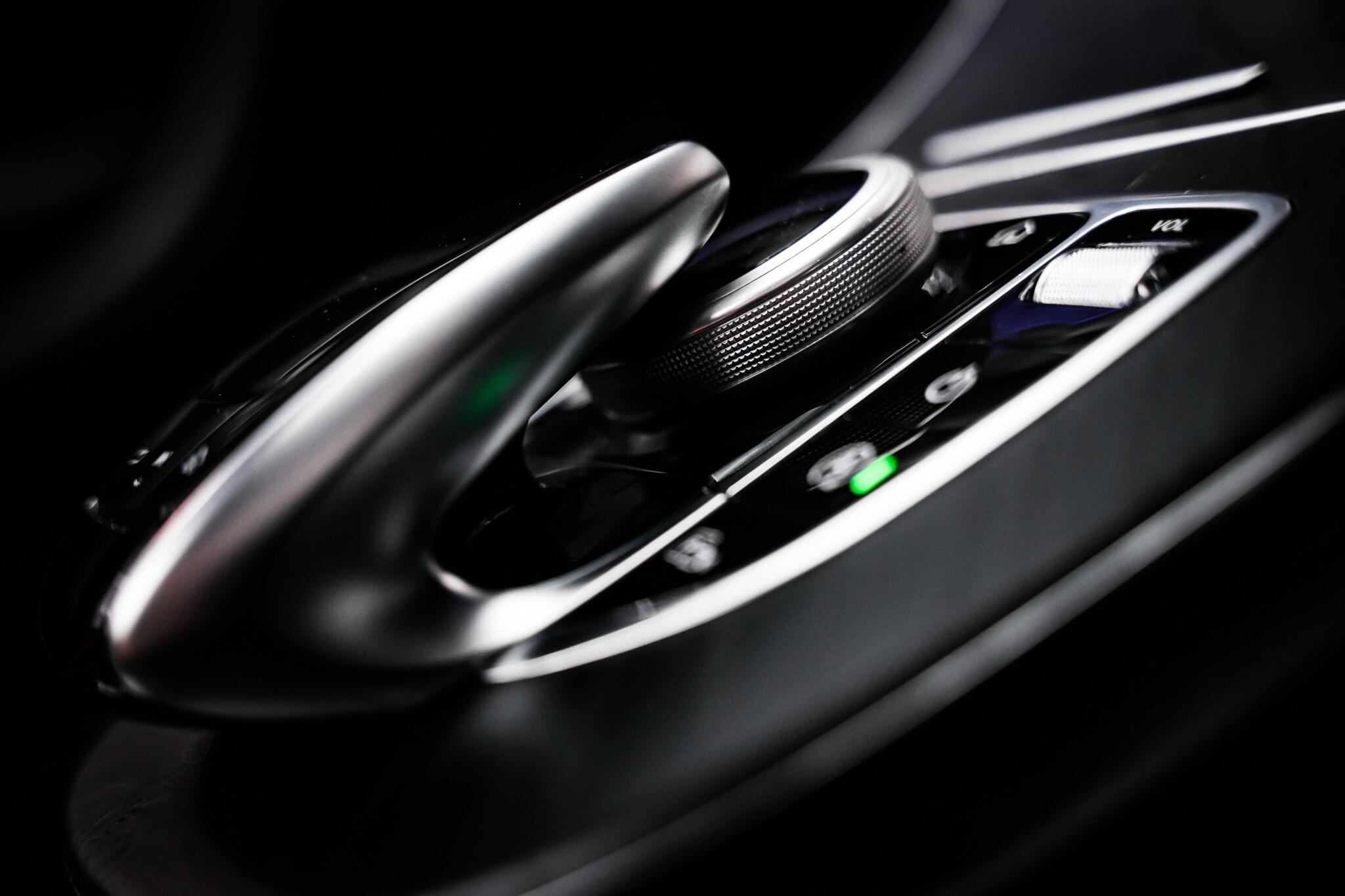 Mercedes-Benz E-Class view 45