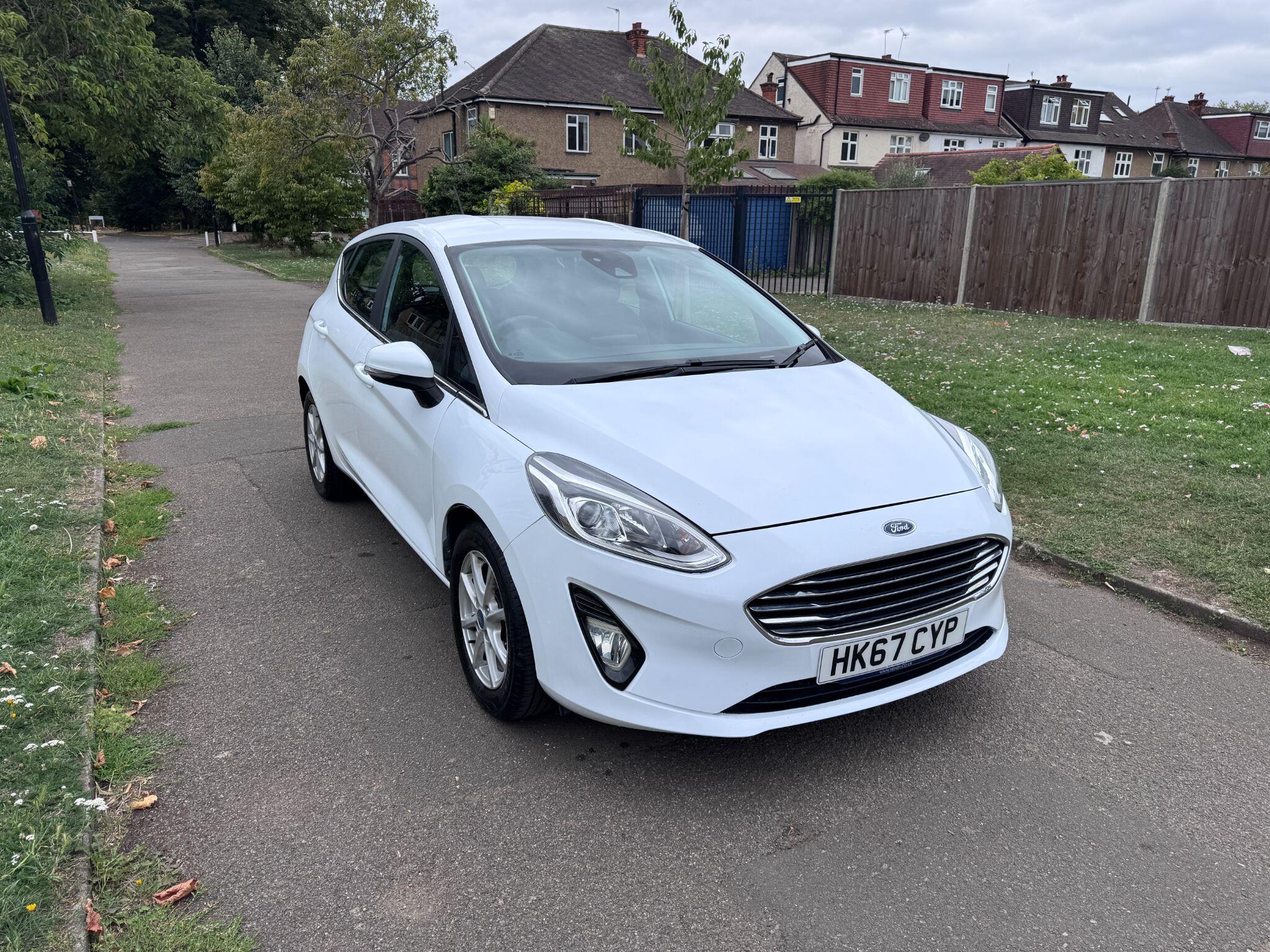 2017 Ford Fiesta image 6