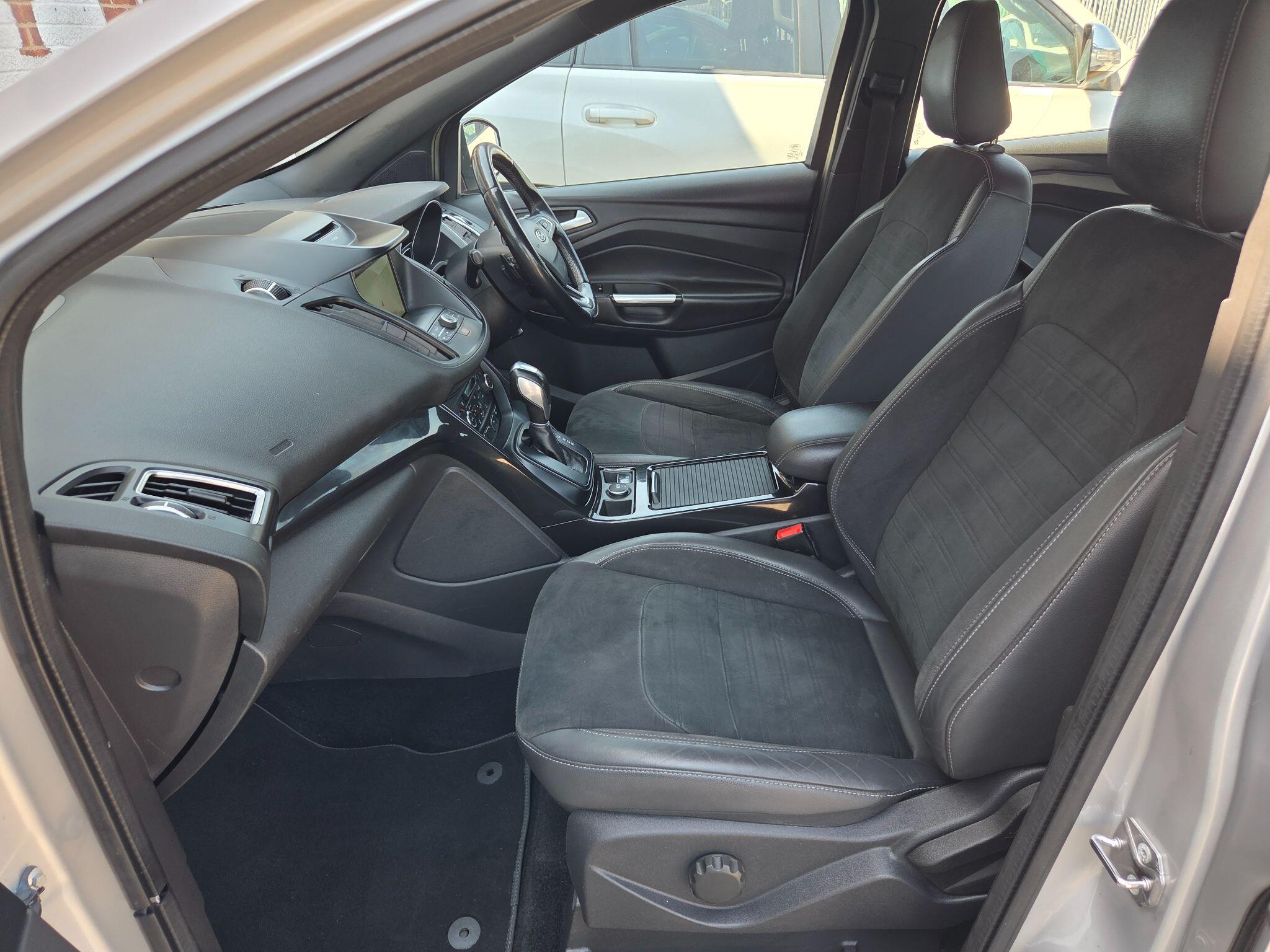 Ford Kuga view 10