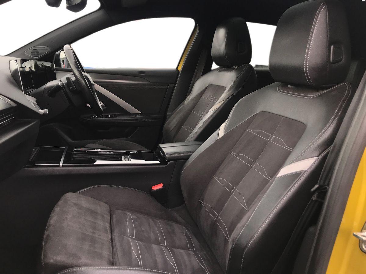 Vauxhall Astra view 6