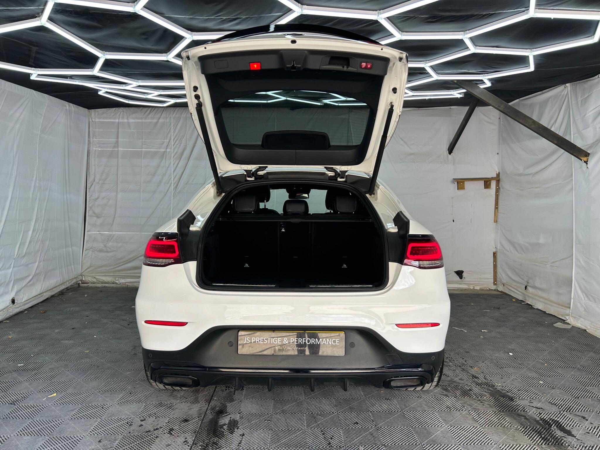 Mercedes-Benz GLC view 8