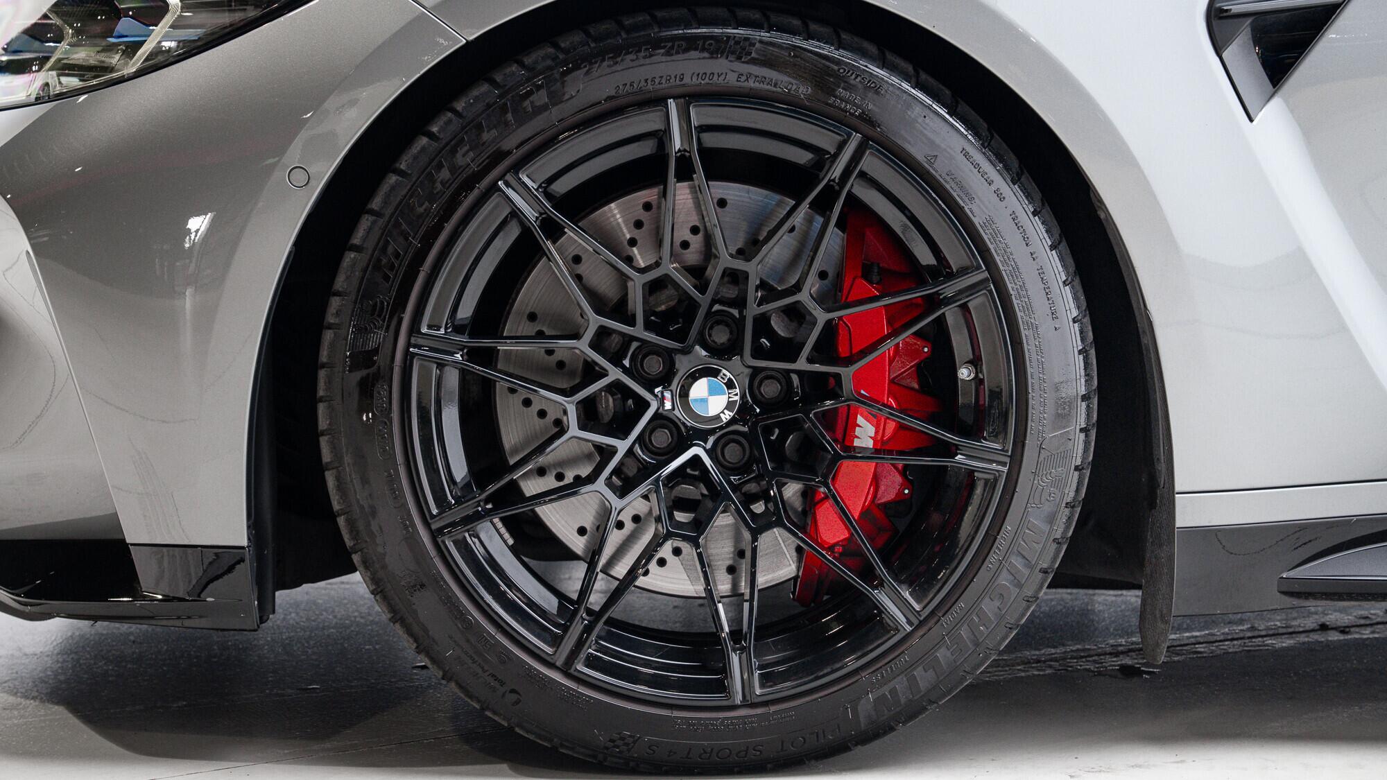 BMW M3 view 9
