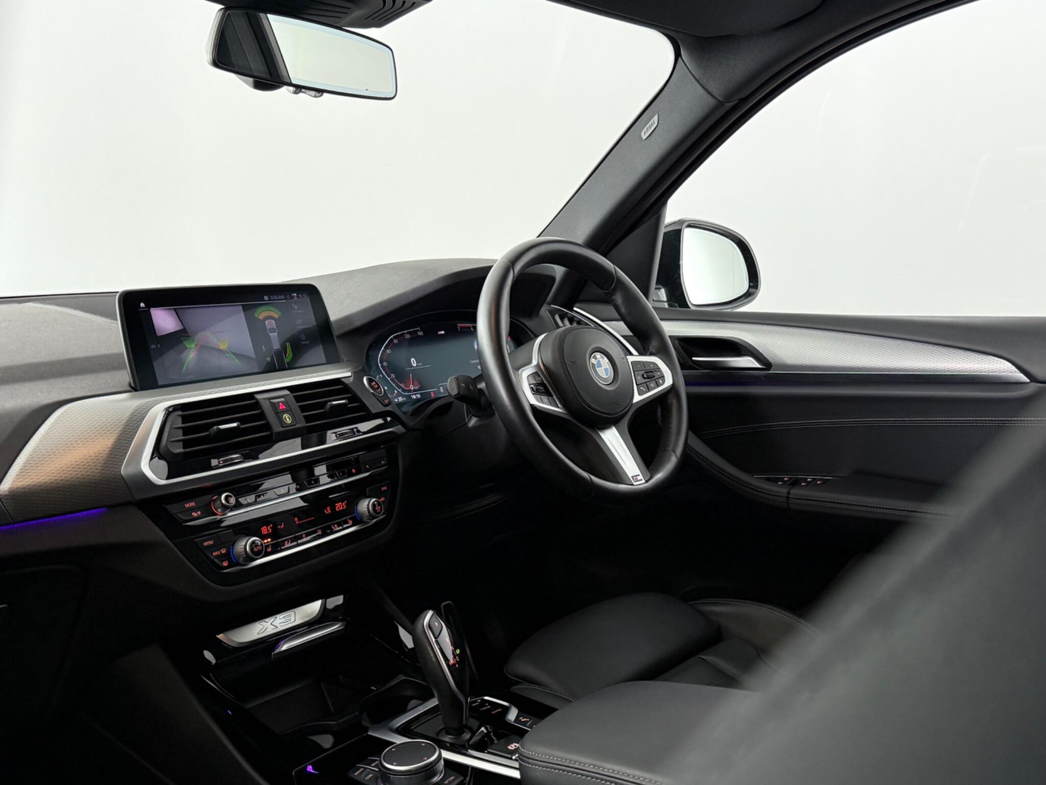 BMW X3 view 4