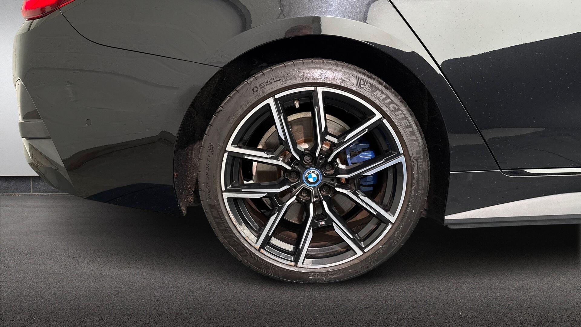 BMW I4 view 14