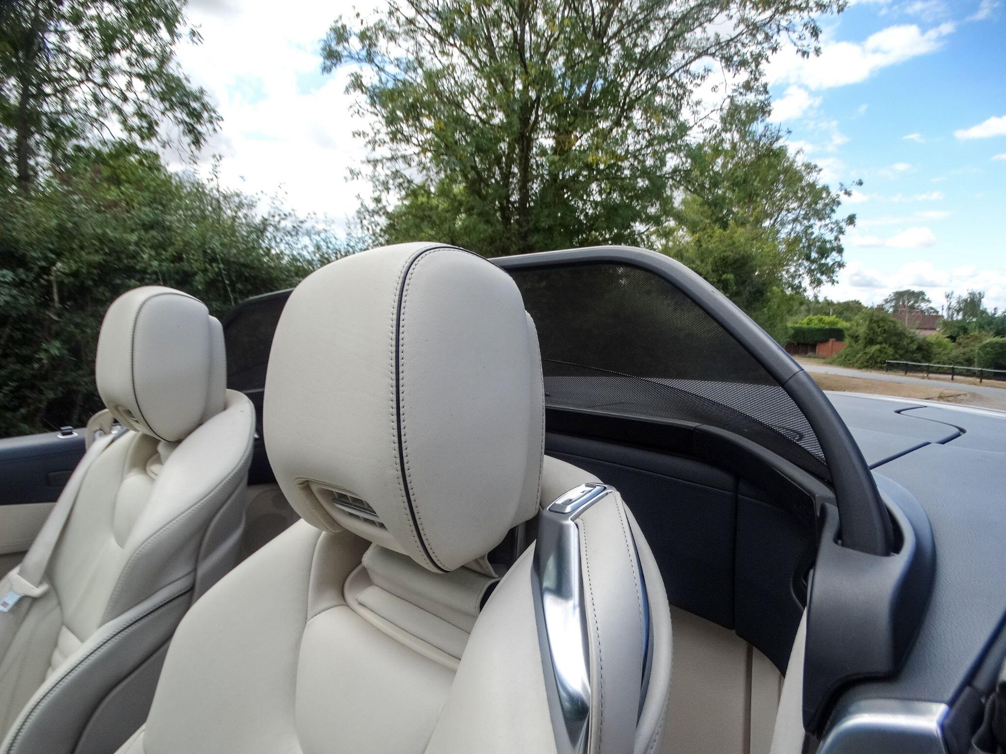 Mercedes-Benz SL view 15