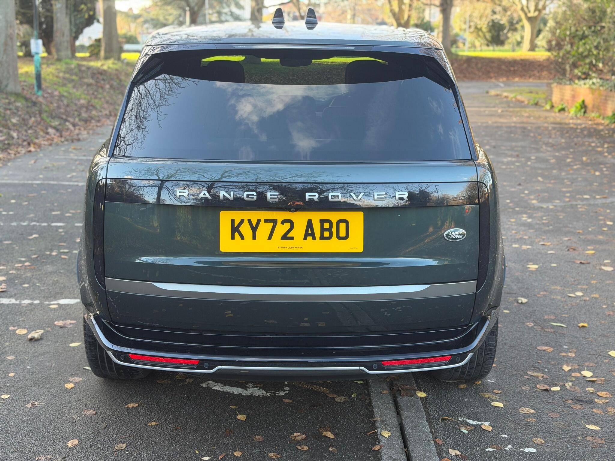 Land Rover Range Rover view 4