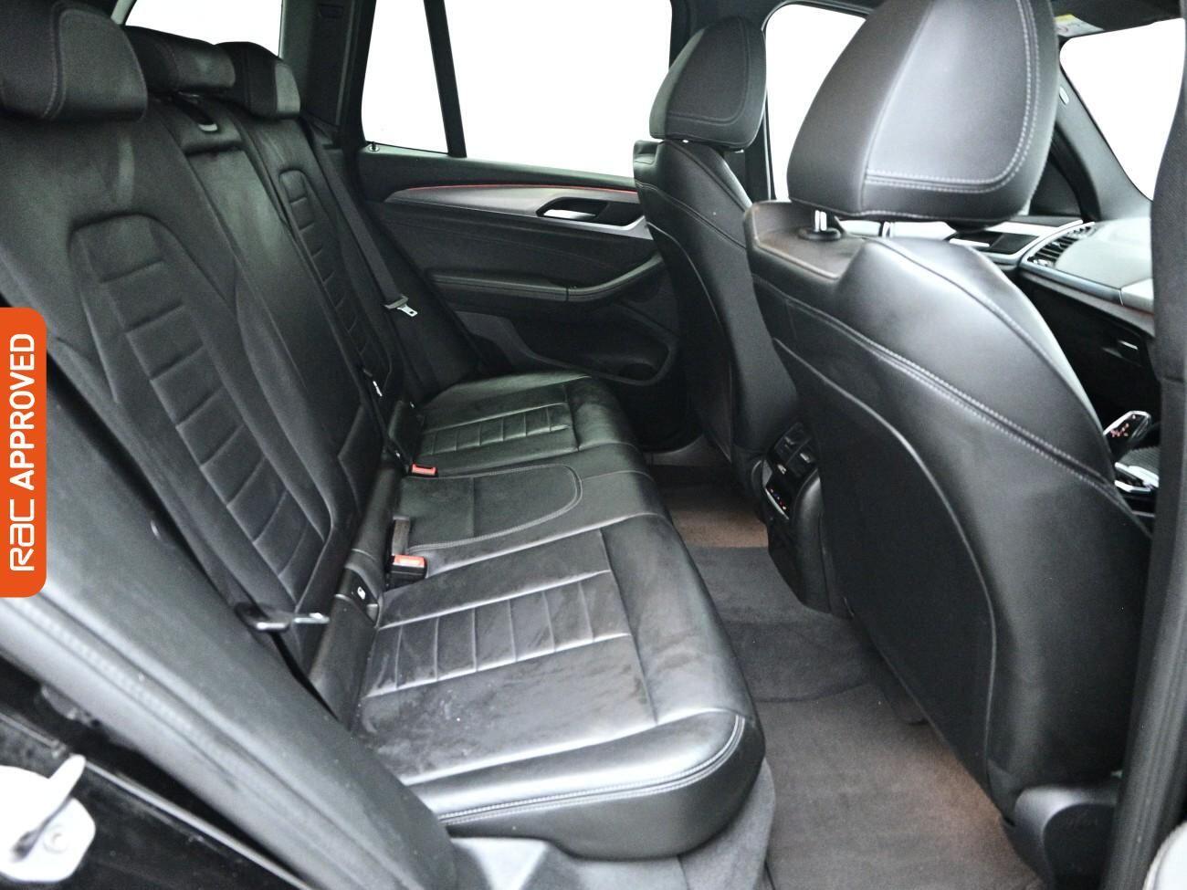 BMW X3 view 12