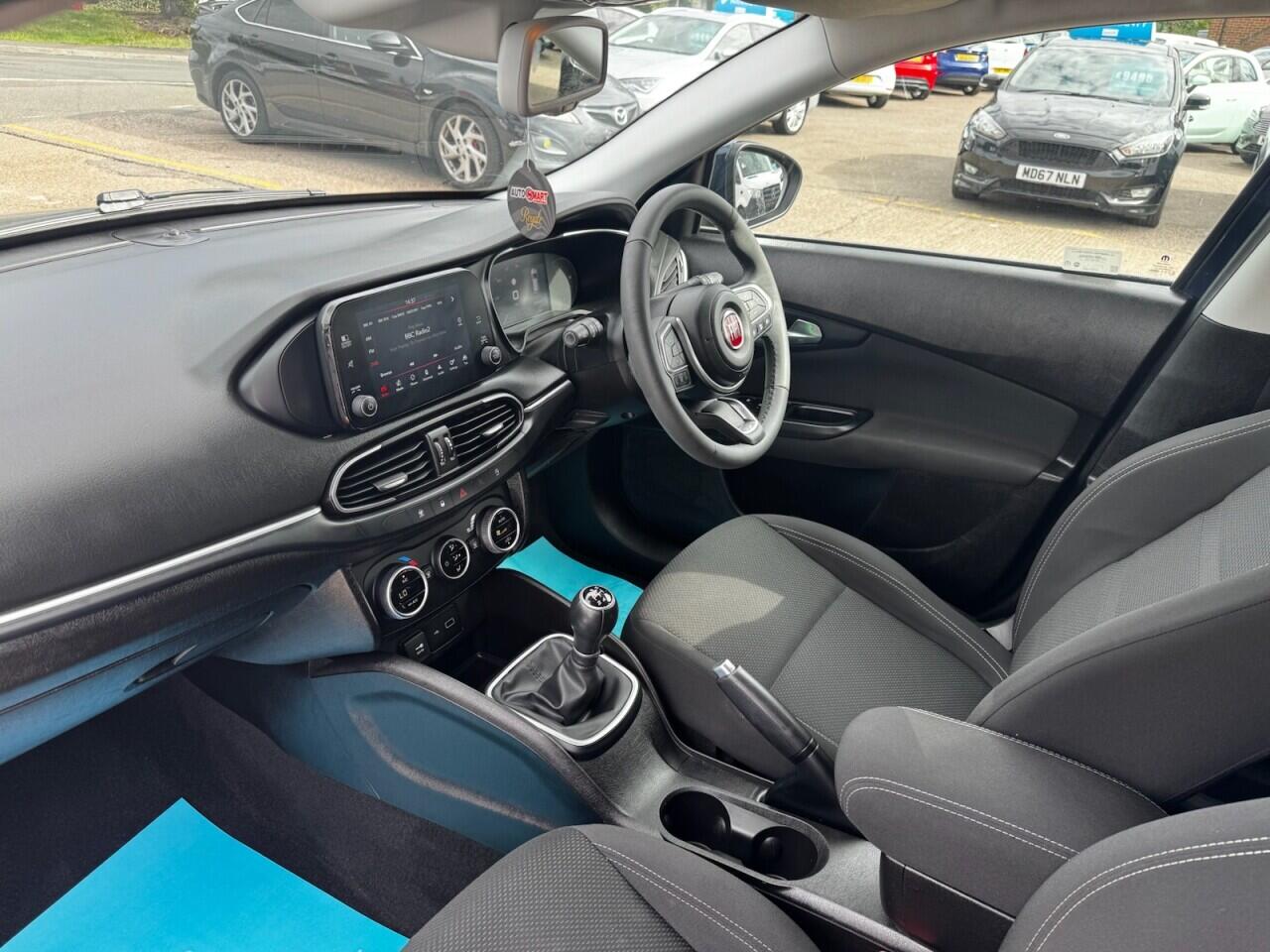 Fiat Tipo view 3