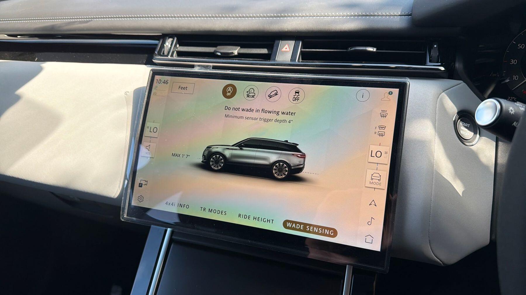 Land Rover Range Rover Velar view 35