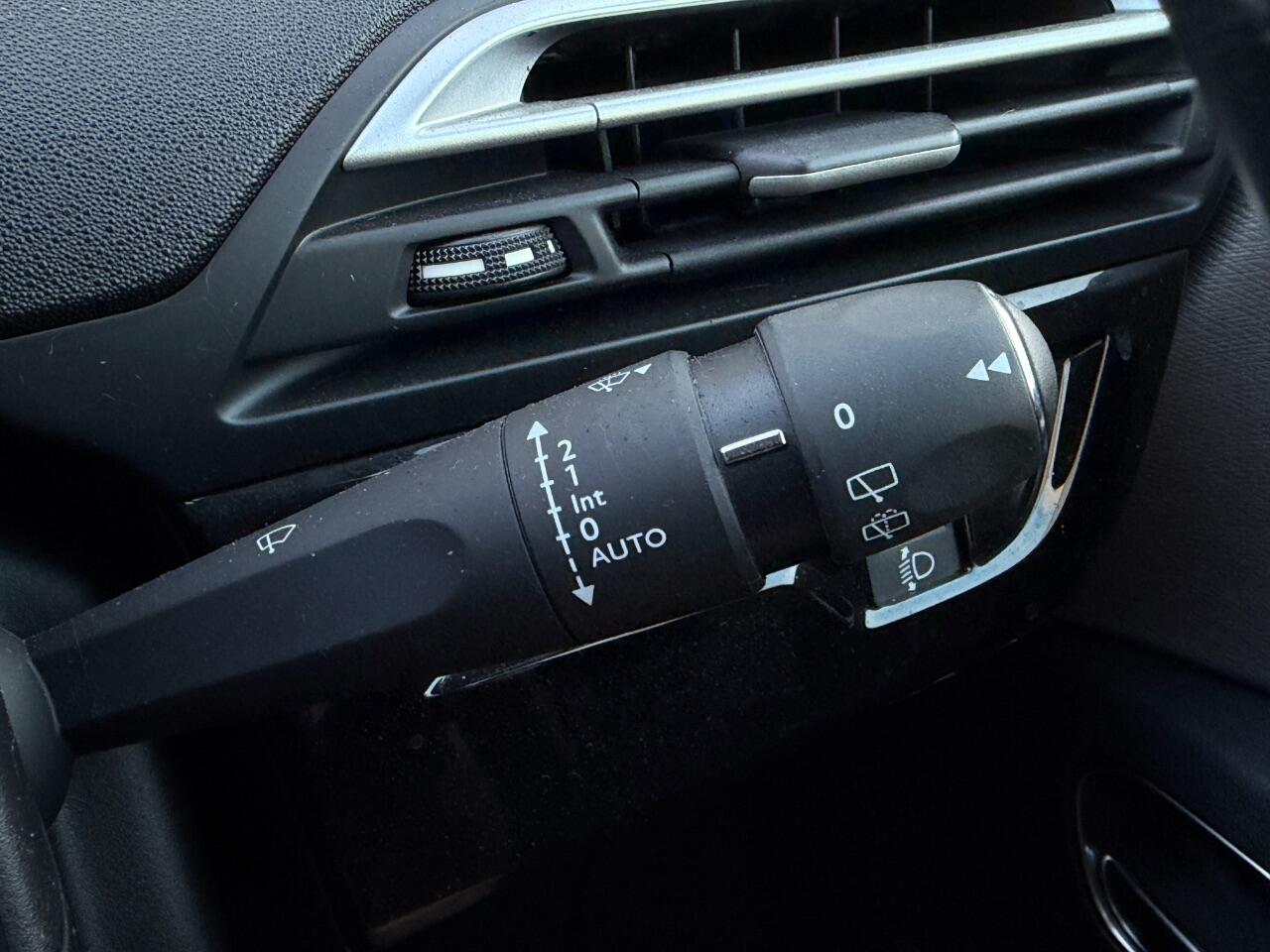 Citroen Grand C4 Spacetourer view 36