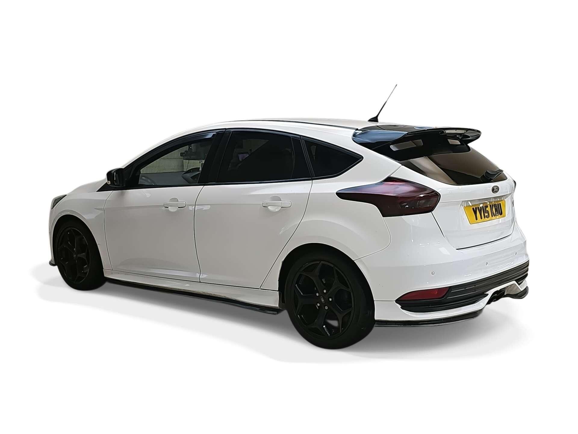 Ford Focus view 5