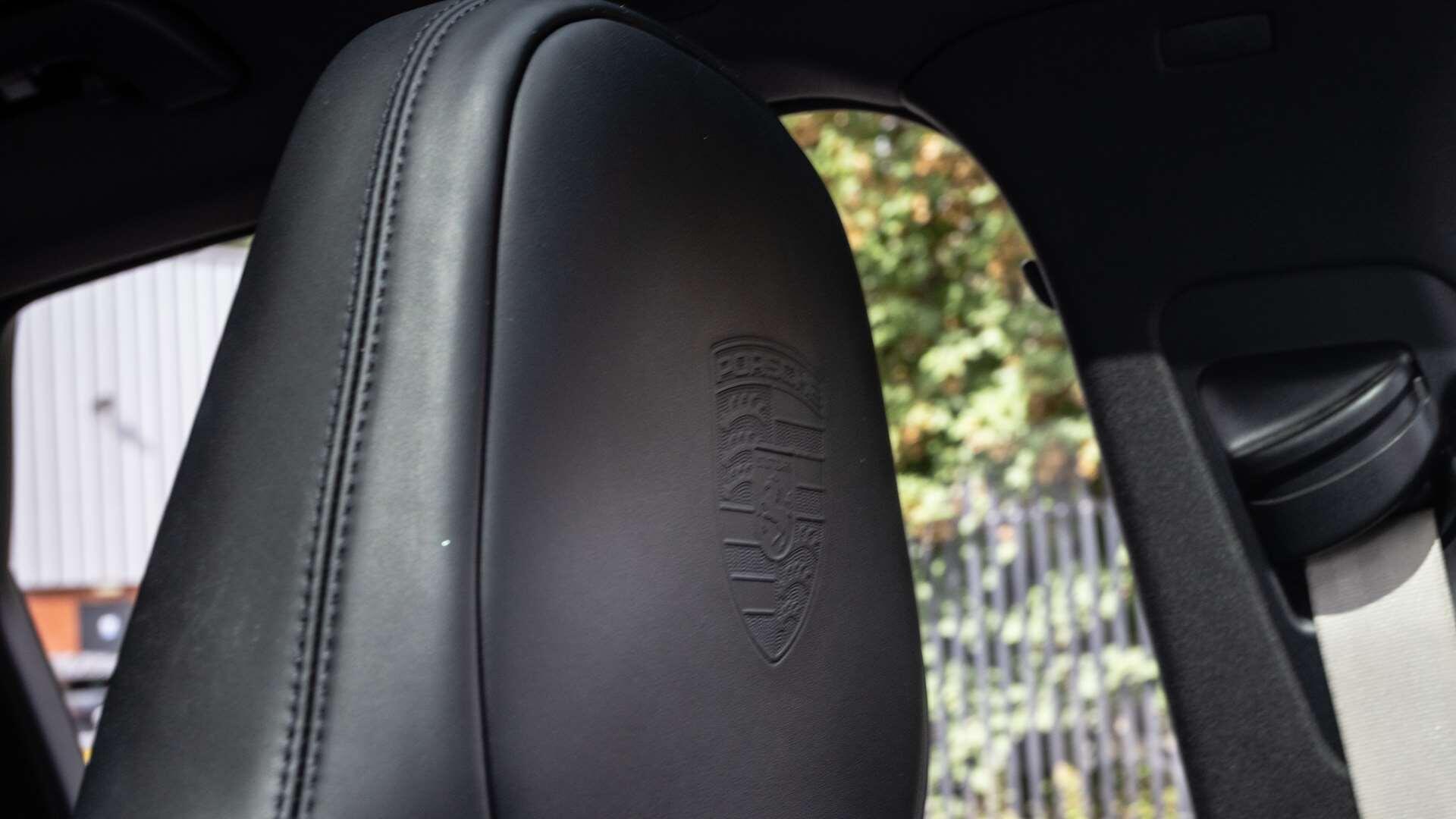 Porsche Cayenne view 16