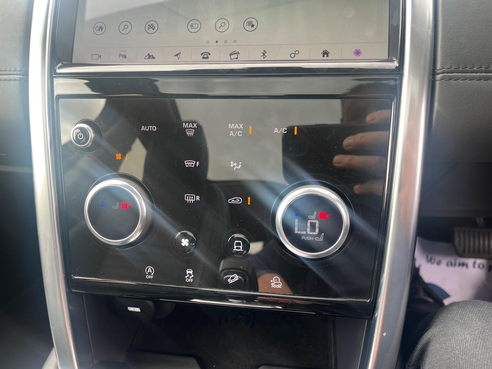 Land Rover Discovery Sport view 52