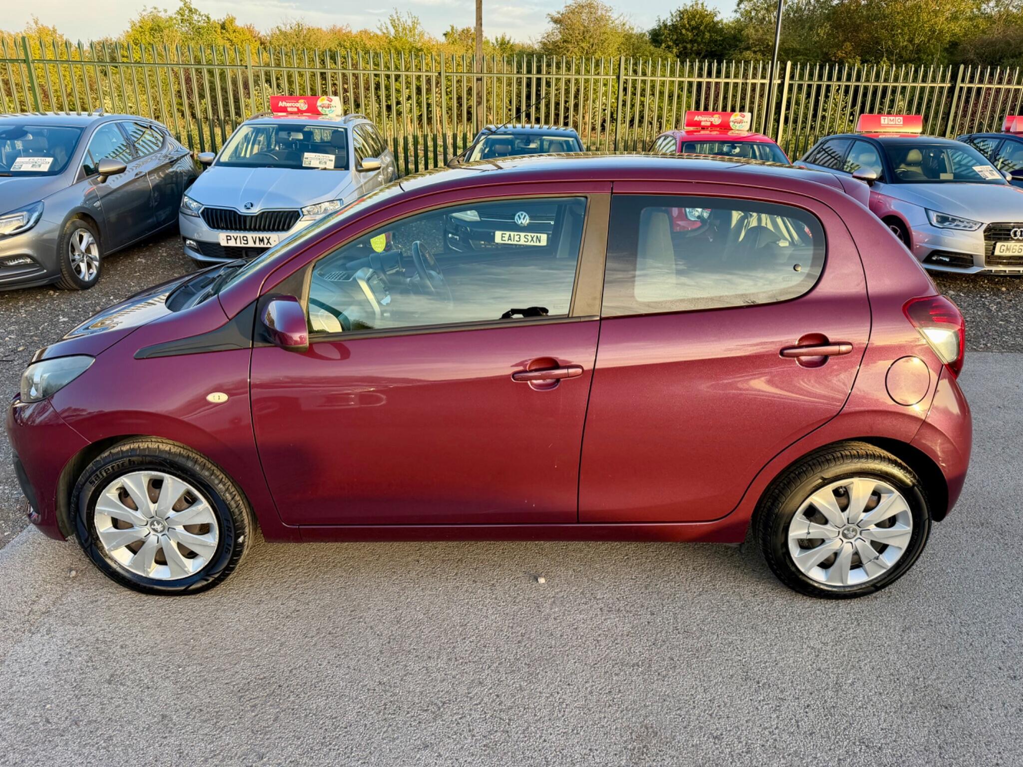 Peugeot 108 view 14