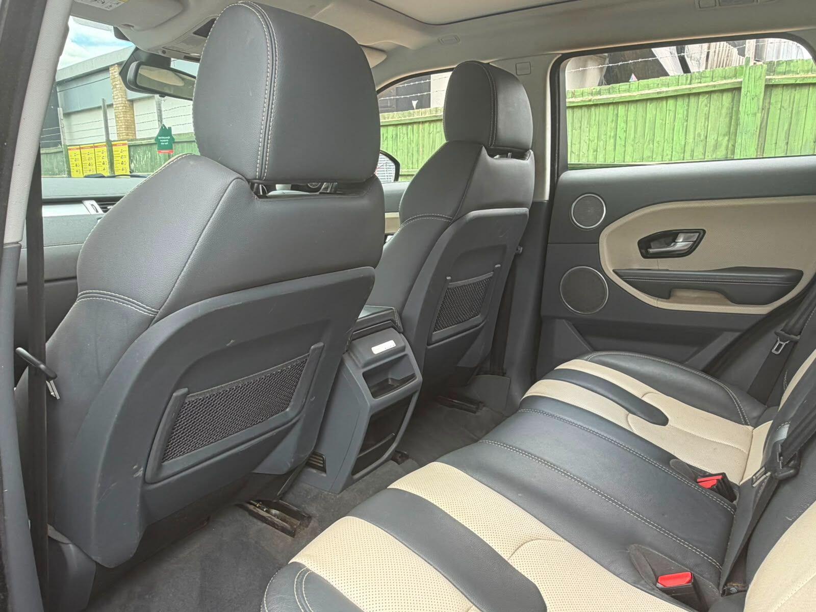 Land Rover Range Rover Evoque view 18