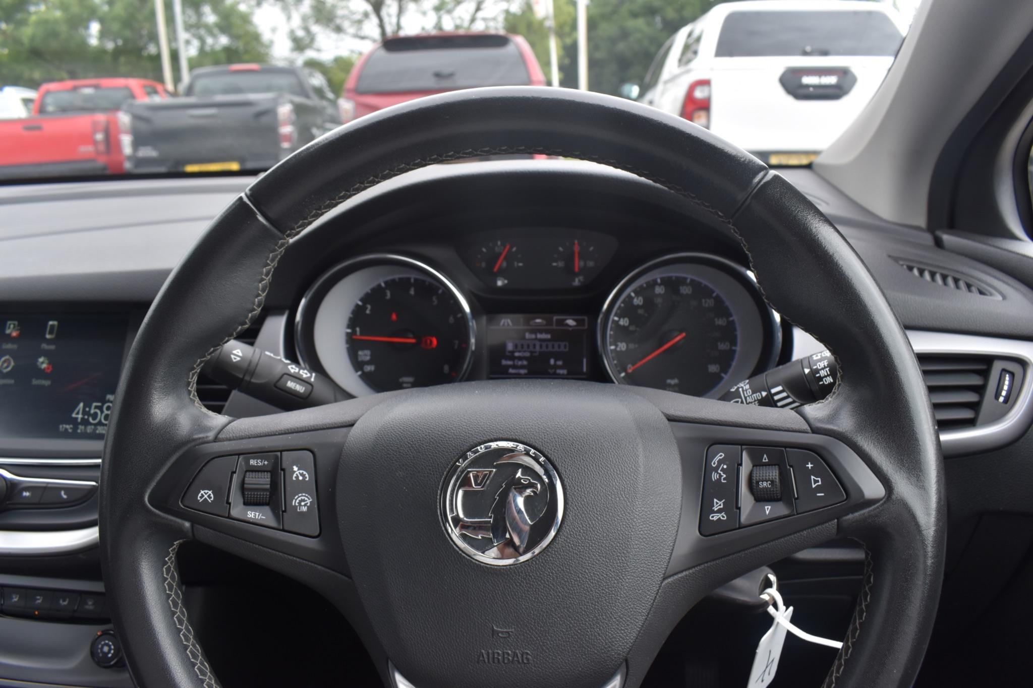 Astra - 1.2 Turbo Business Edition Nav Sports Tourer Euro 6 (s/s) 5dr - Image 19