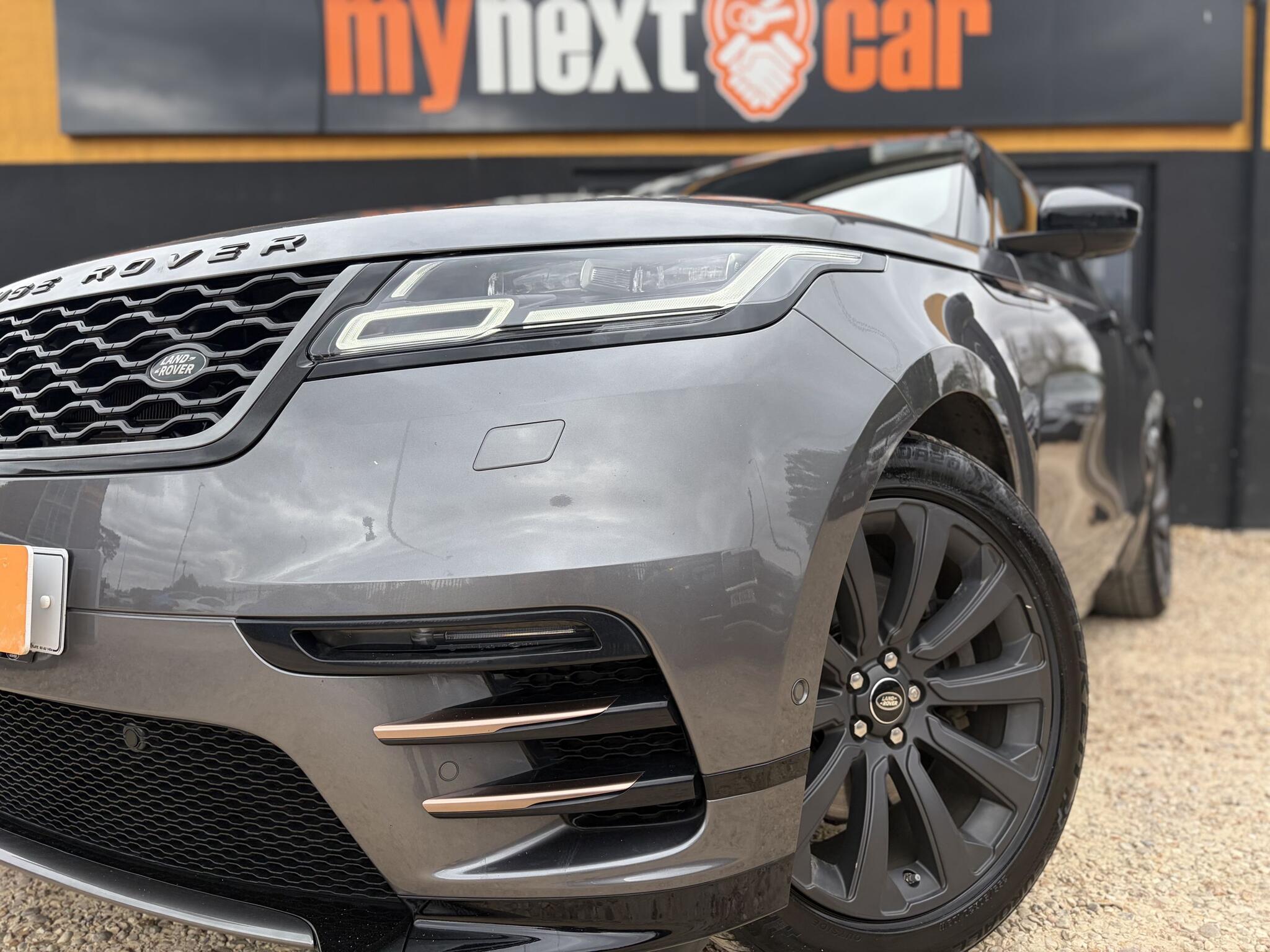 Land Rover Range Rover Velar view 5