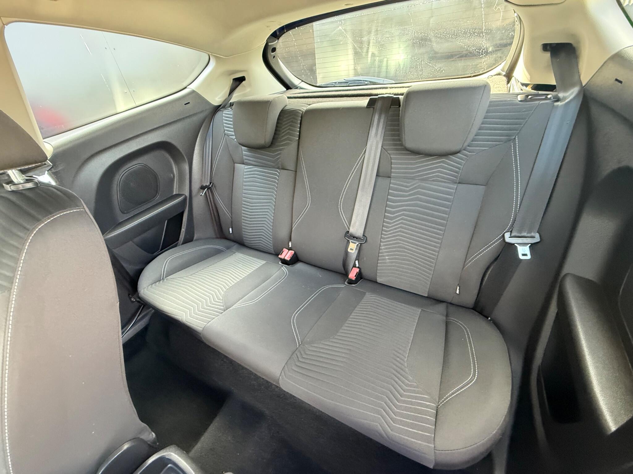 Ford Fiesta view 24