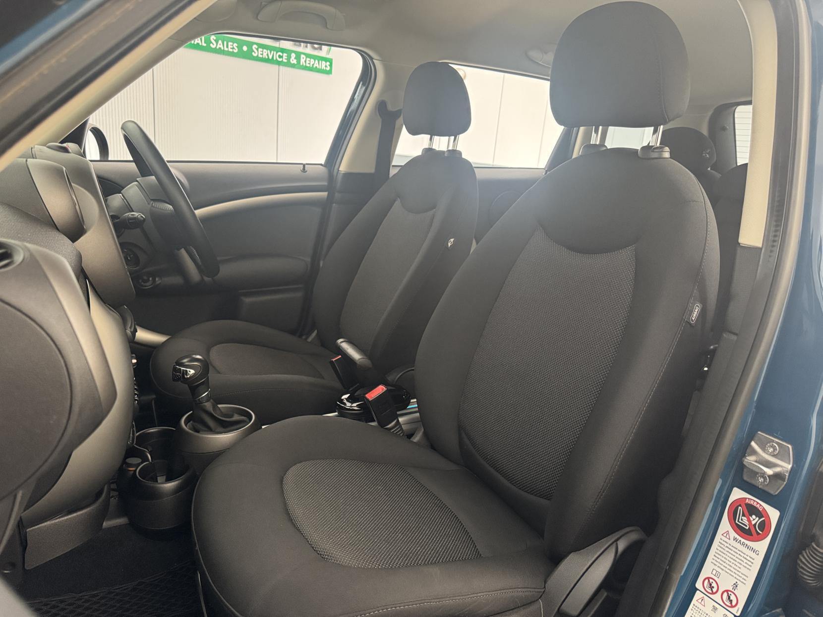Mini Countryman view 60