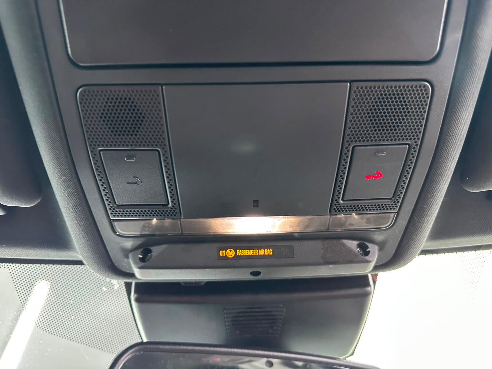 Jaguar XE view 52
