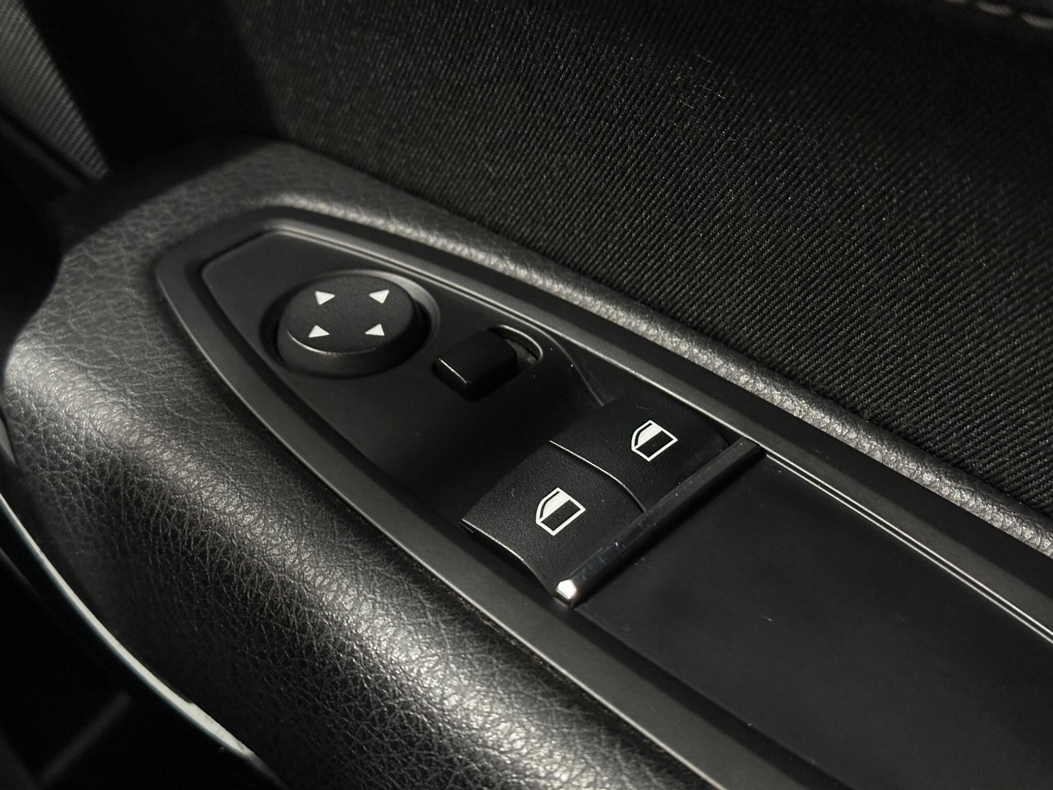 BMW 2 Series view 19