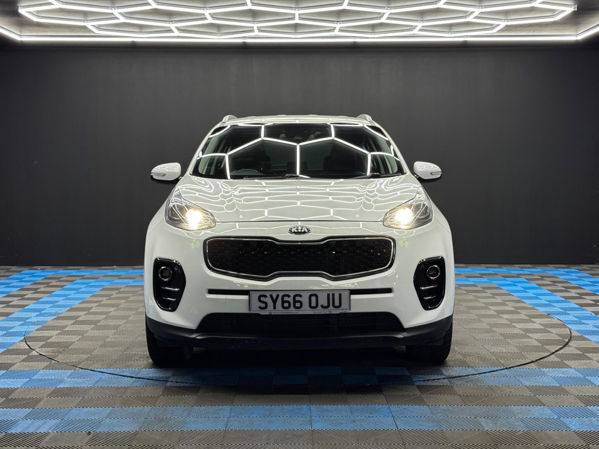 Kia Sportage view 2
