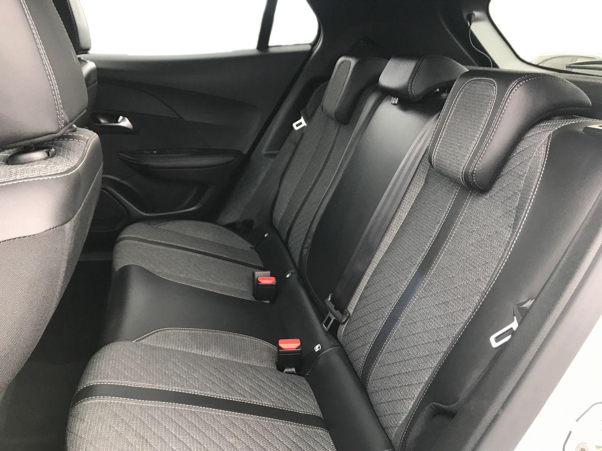 Peugeot 2008 view 7
