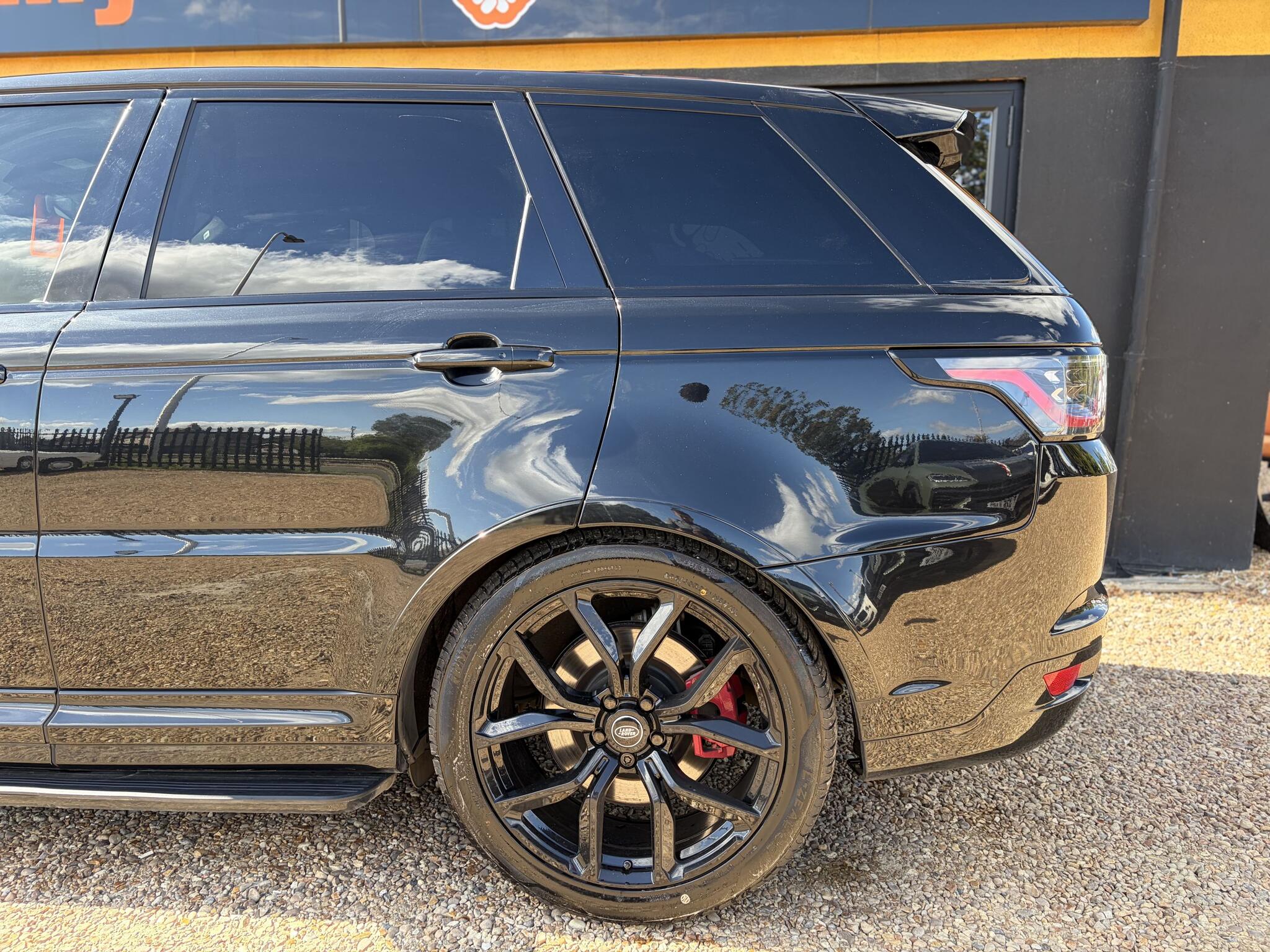 Land Rover Range Rover Sport view 9