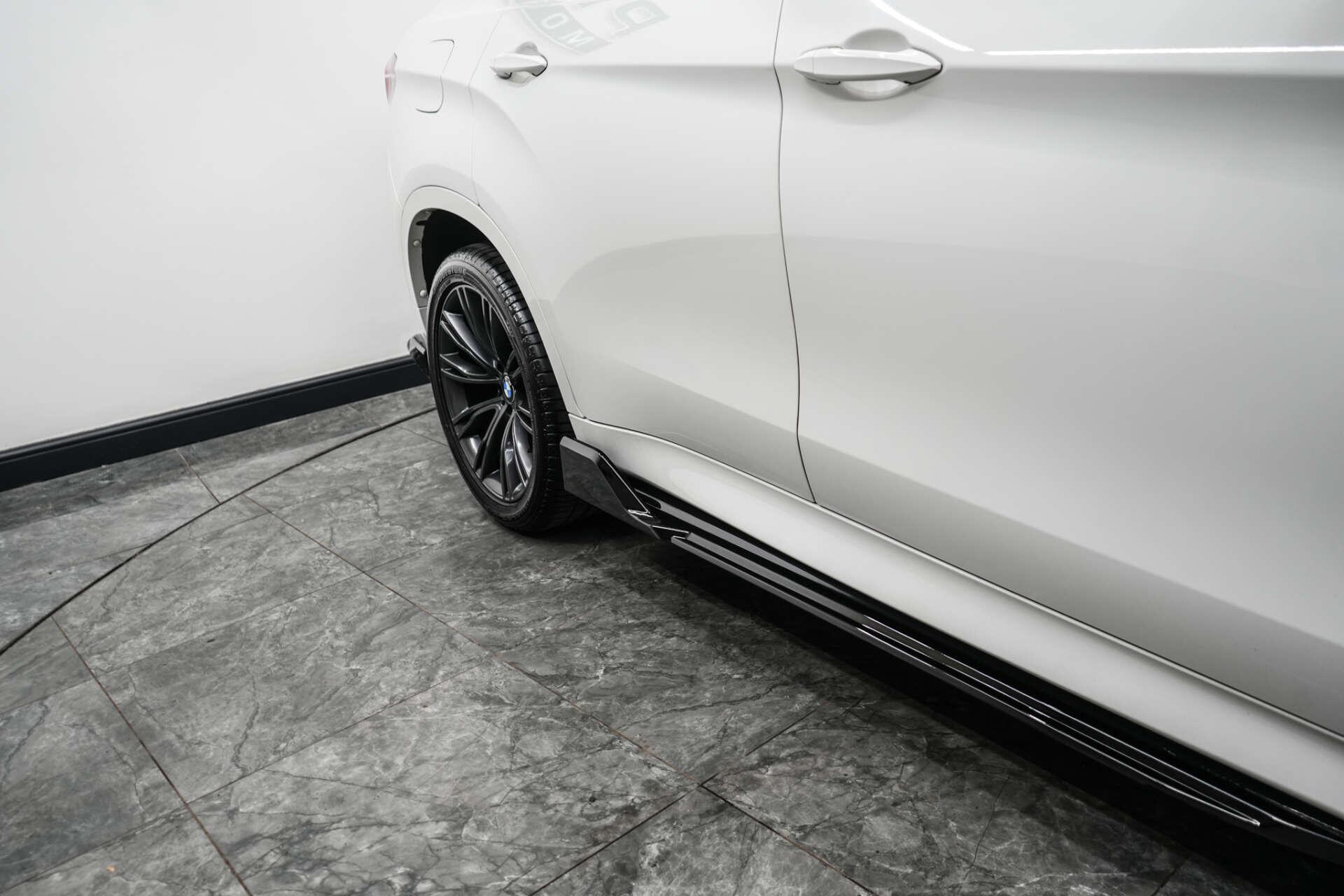 BMW X6 view 9