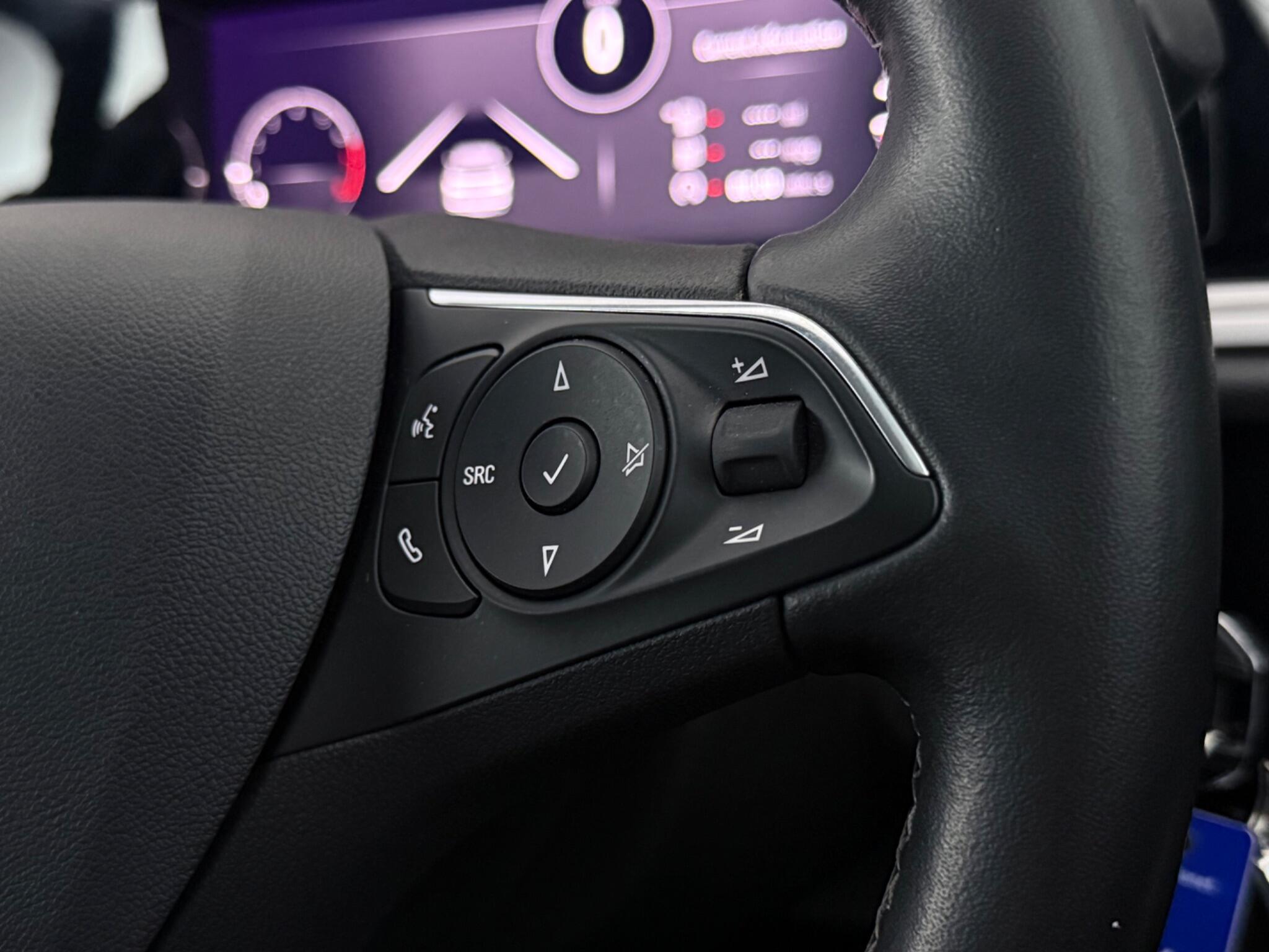 Vauxhall Grandland view 15