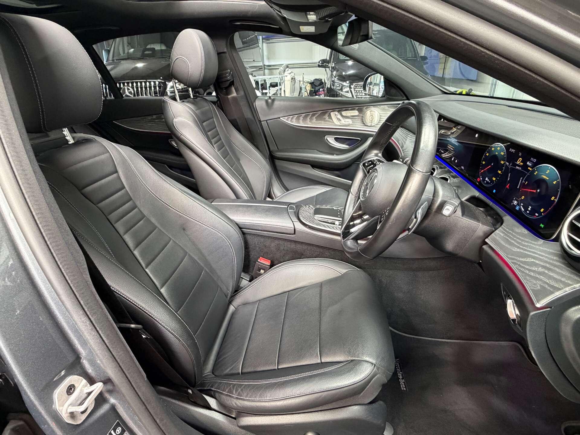 Mercedes-Benz E Class view 15