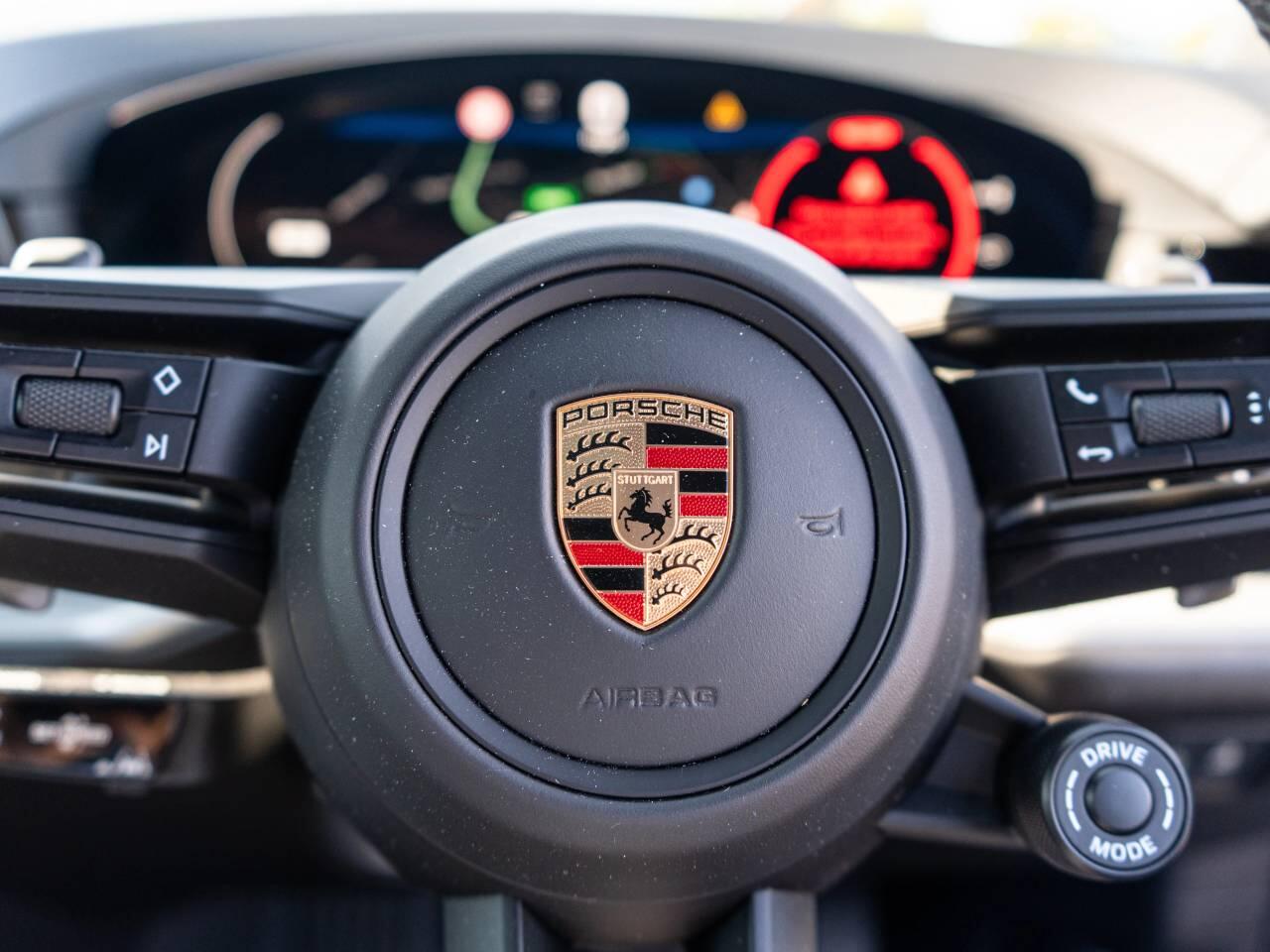 Porsche Cayenne view 18