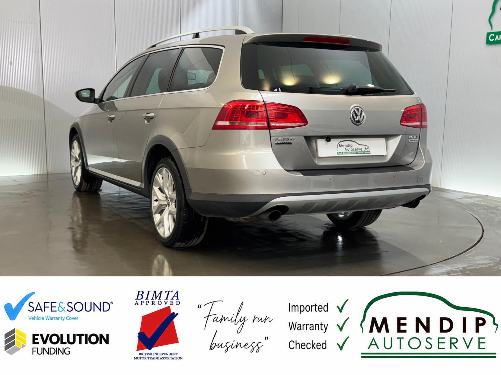 Volkswagen Passat view 18
