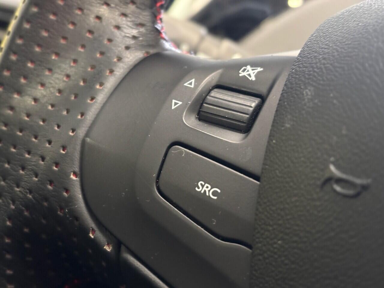 Peugeot 2008 view 41