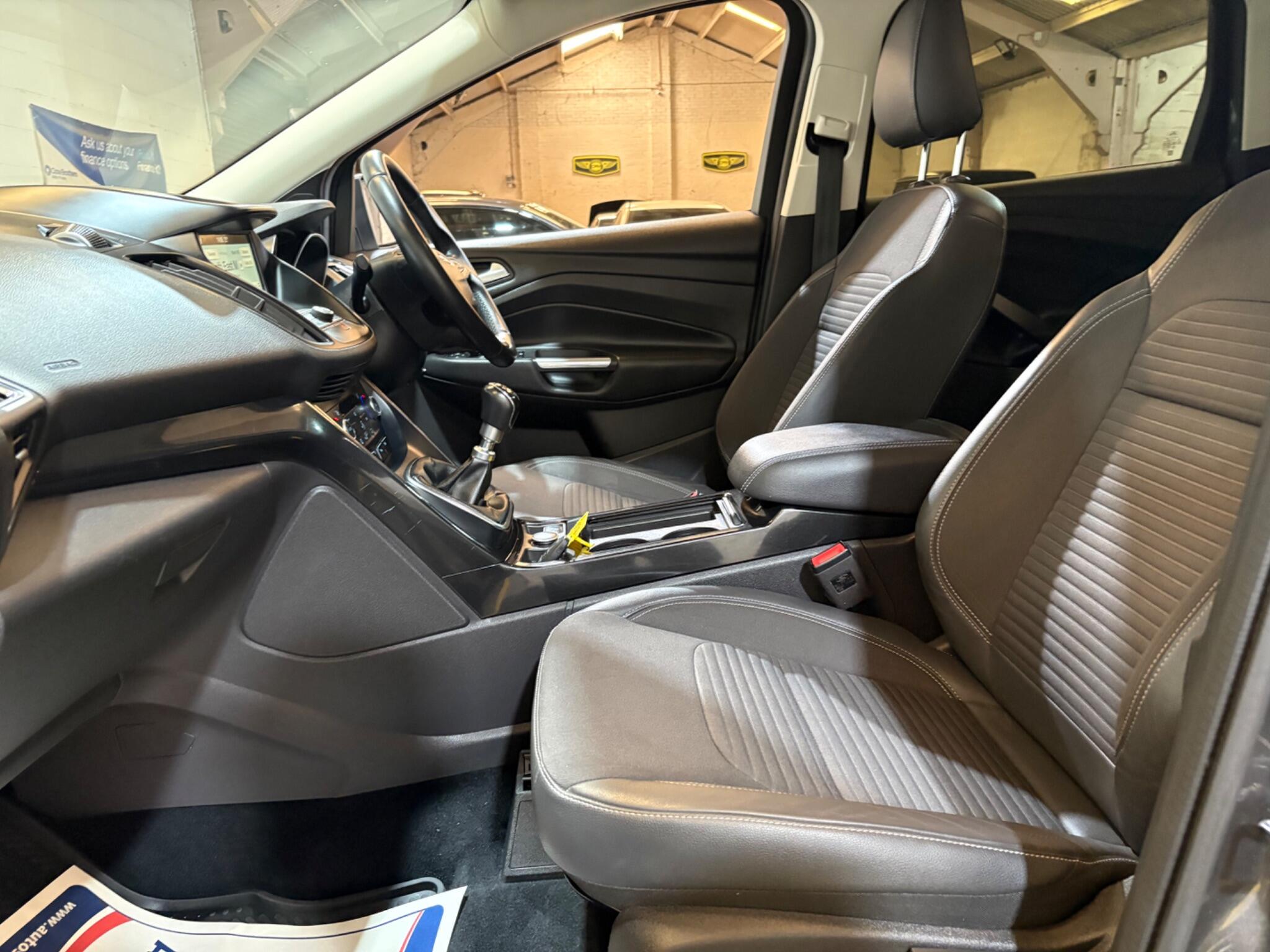Ford Kuga view 54