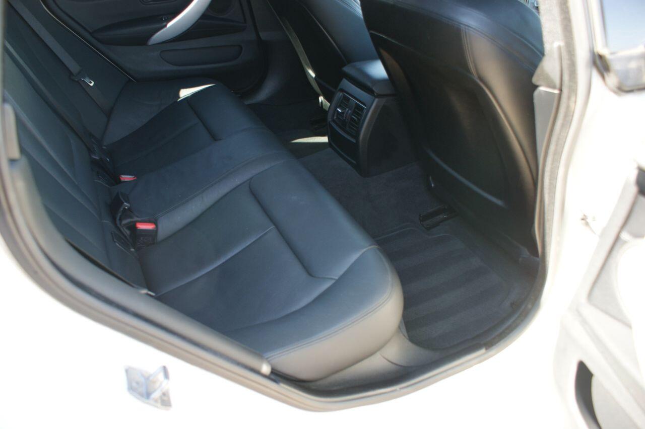 BMW 4 Series Gran Coupe view 36
