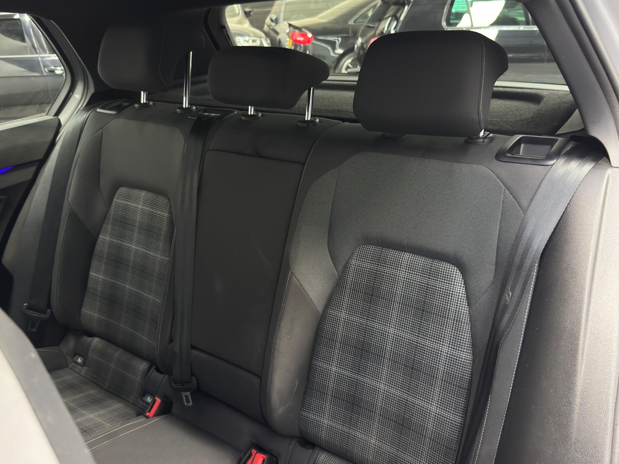 Volkswagen Golf view 36