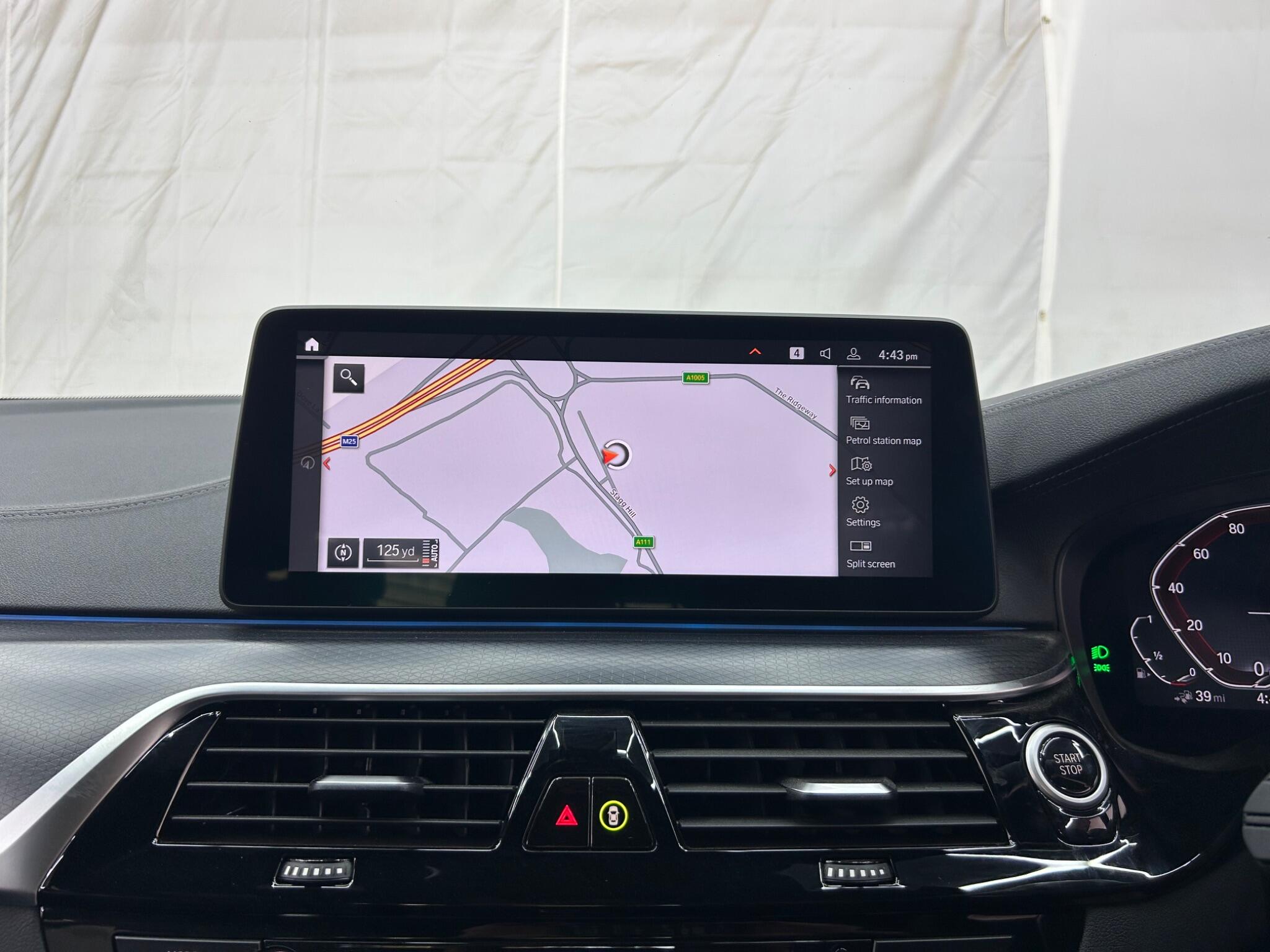 BMW 5 Series view 38