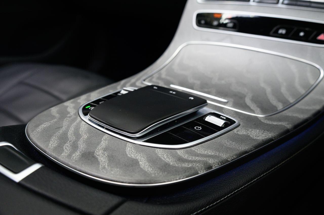 Mercedes-Benz CLS view 40
