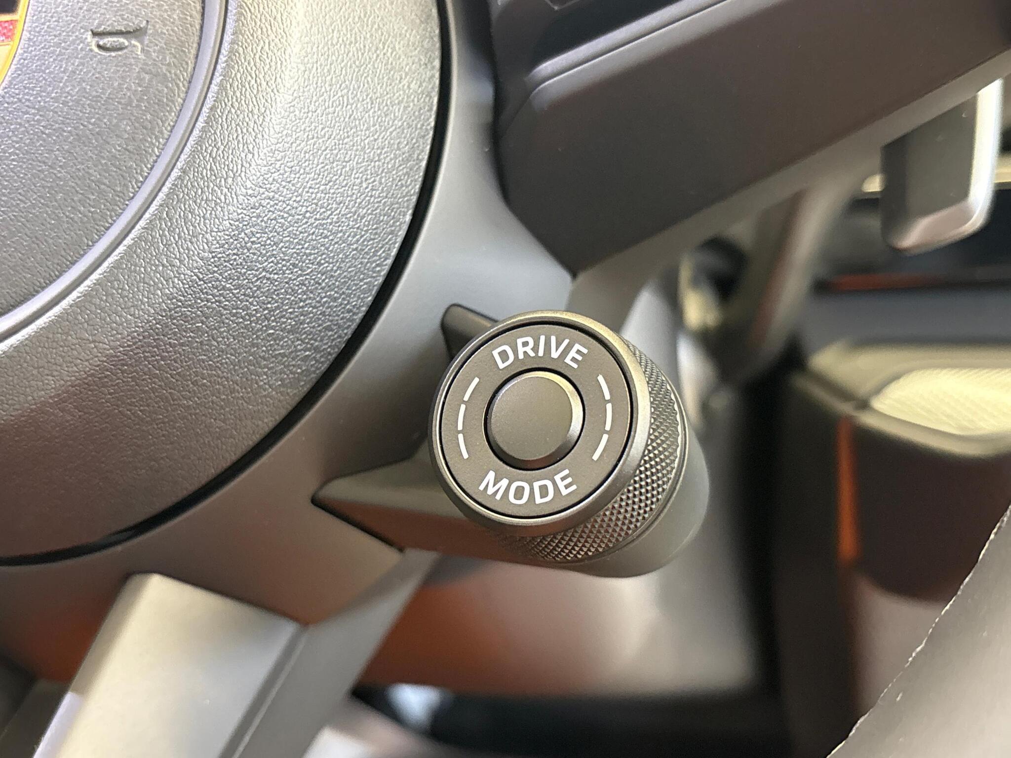 Porsche Cayenne view 37
