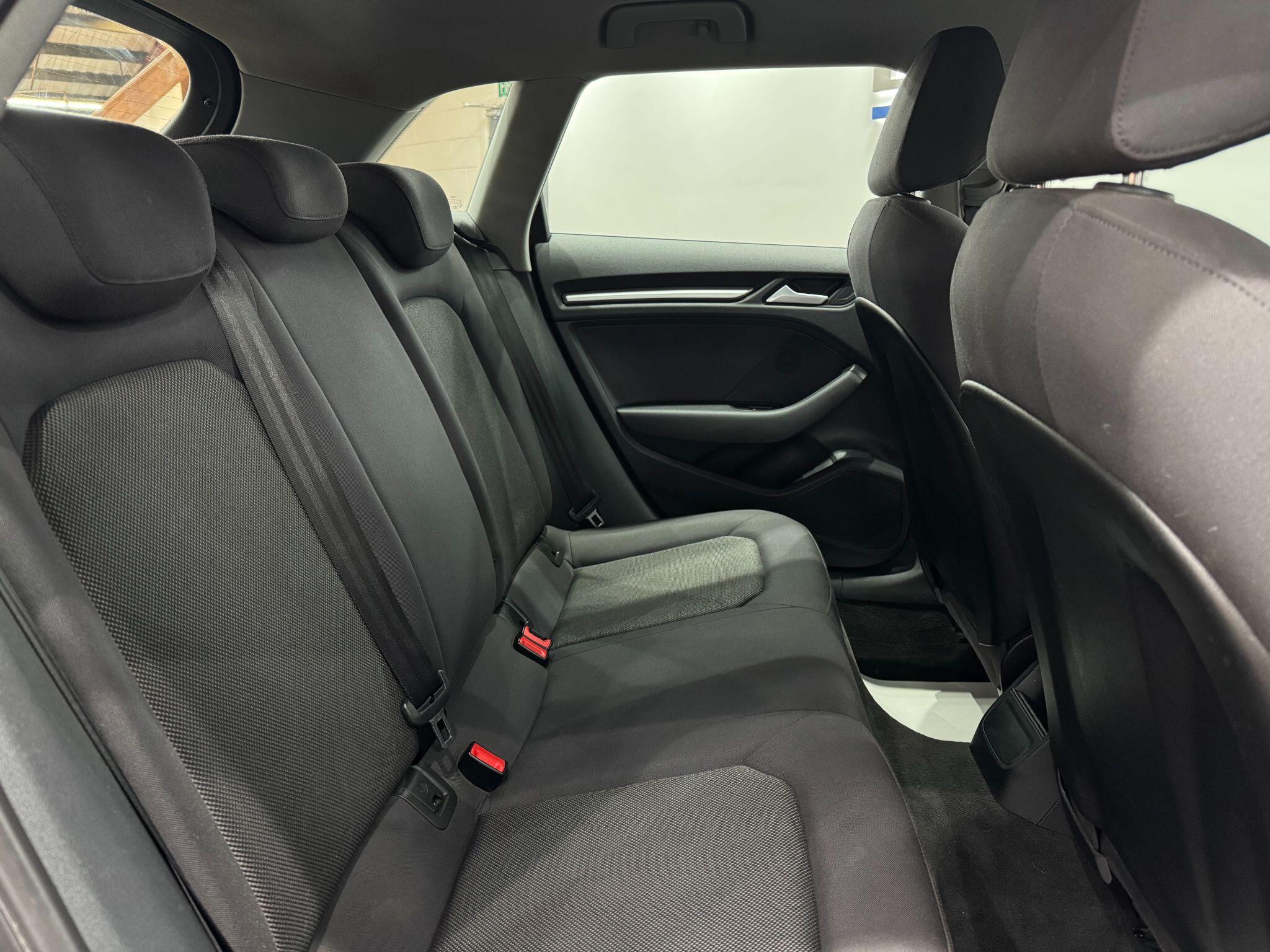 Audi A3 view 40