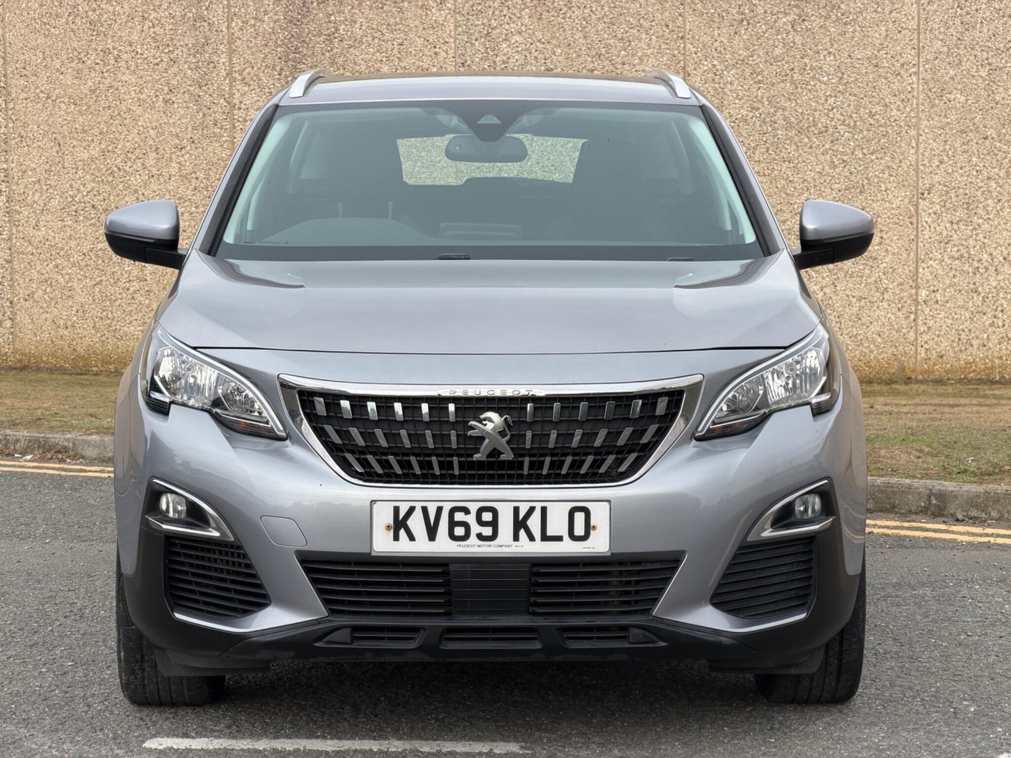 Peugeot 3008 view 4